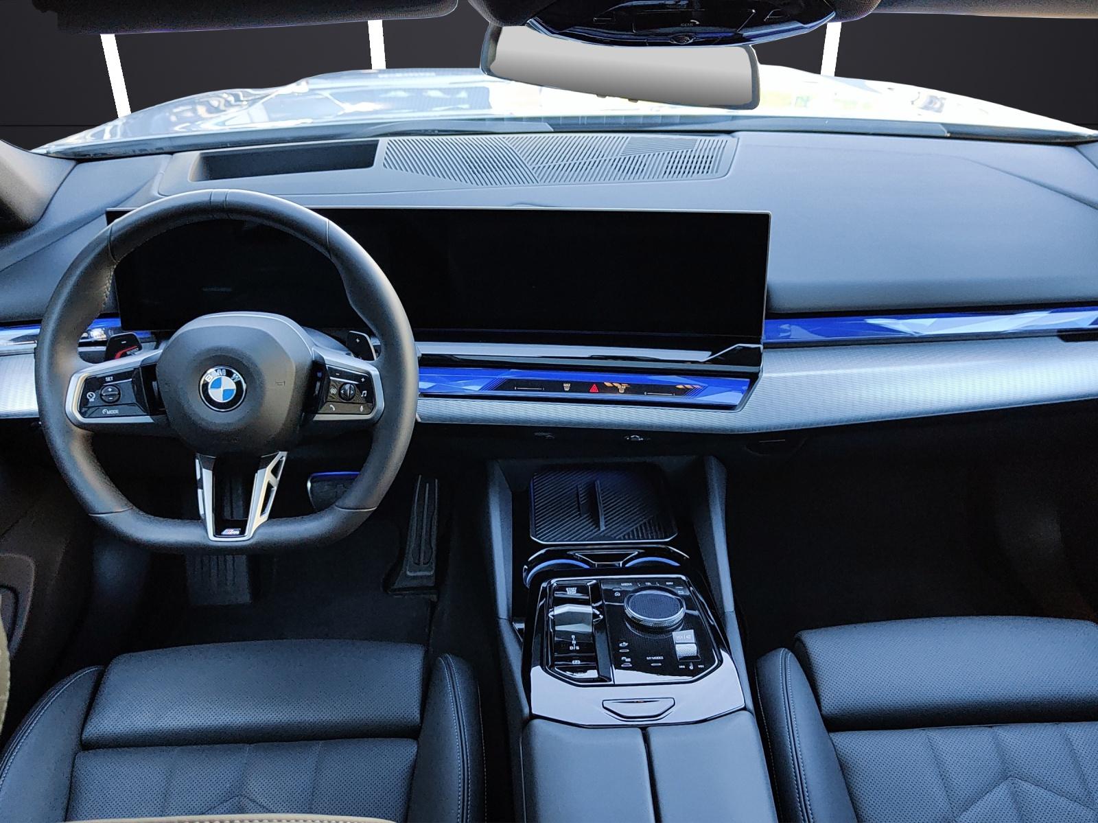 BMW 520d xDrive Touring-image-18