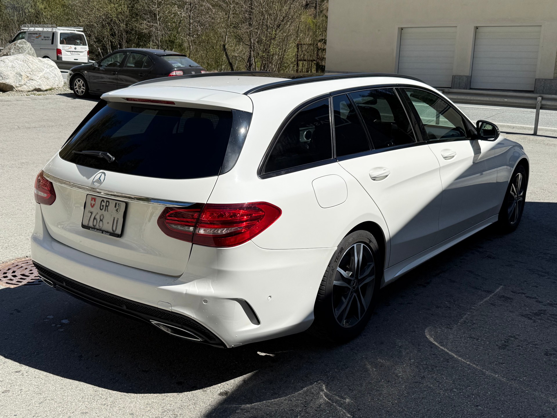 MERCEDES-BENZ C 250 d Swiss Star AMG Line 4Matic 9G-Tronic-image-4