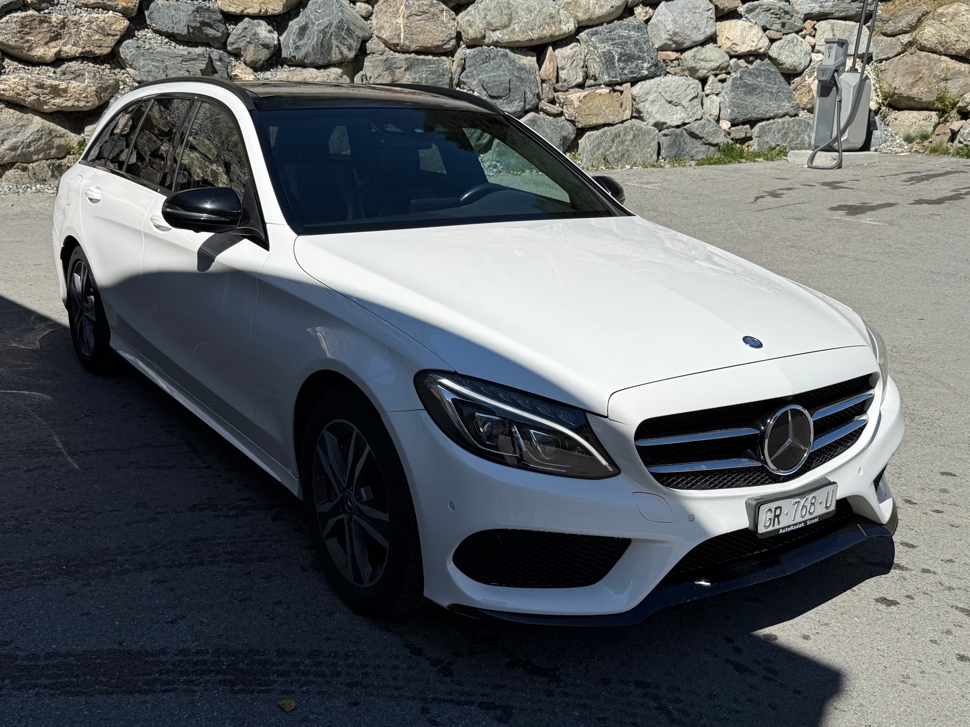 MERCEDES-BENZ C 250 d Swiss Star AMG Line 4Matic 9G-Tronic-image-2