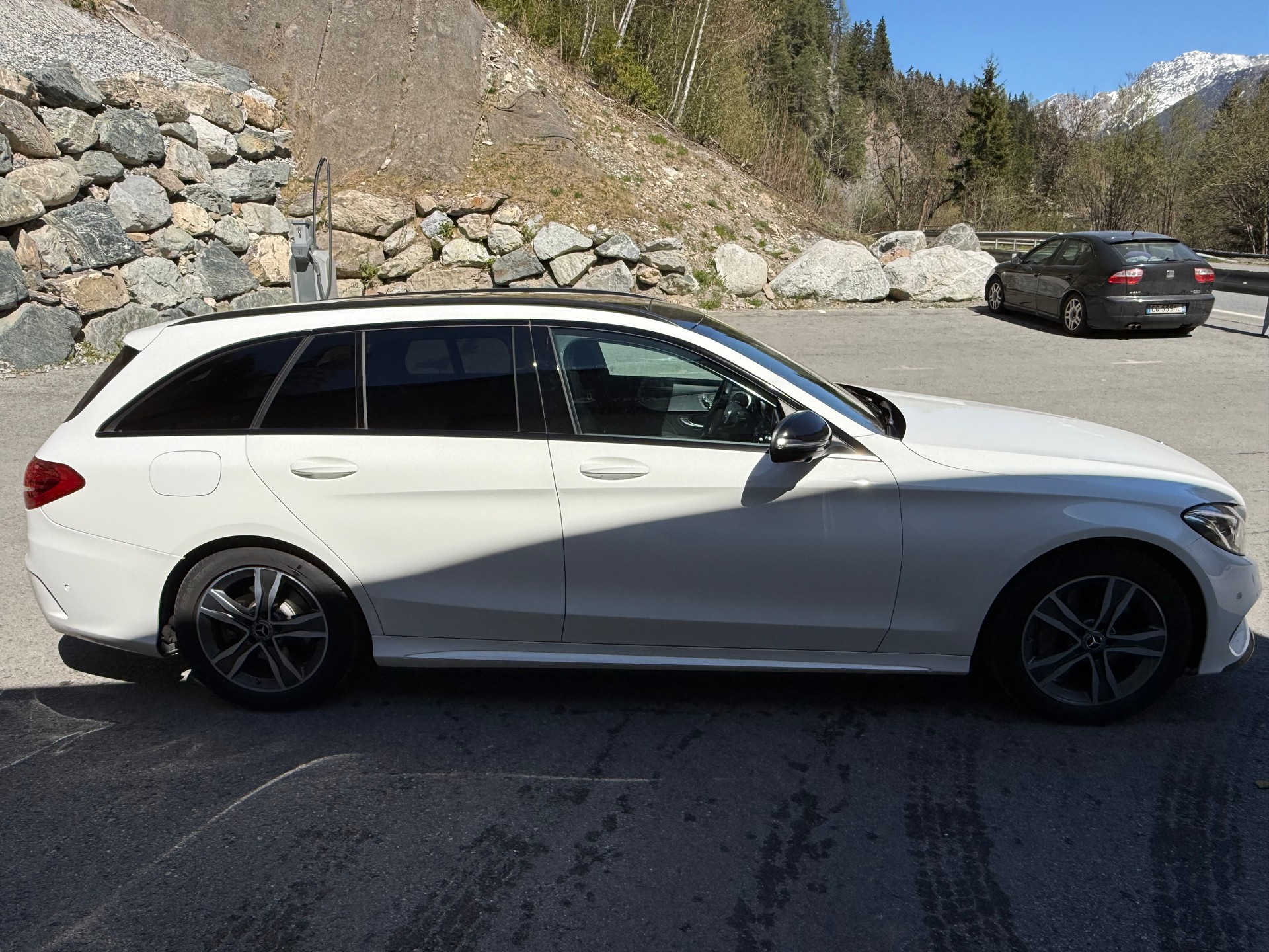 MERCEDES-BENZ C 250 d Swiss Star AMG Line 4Matic 9G-Tronic-image-3