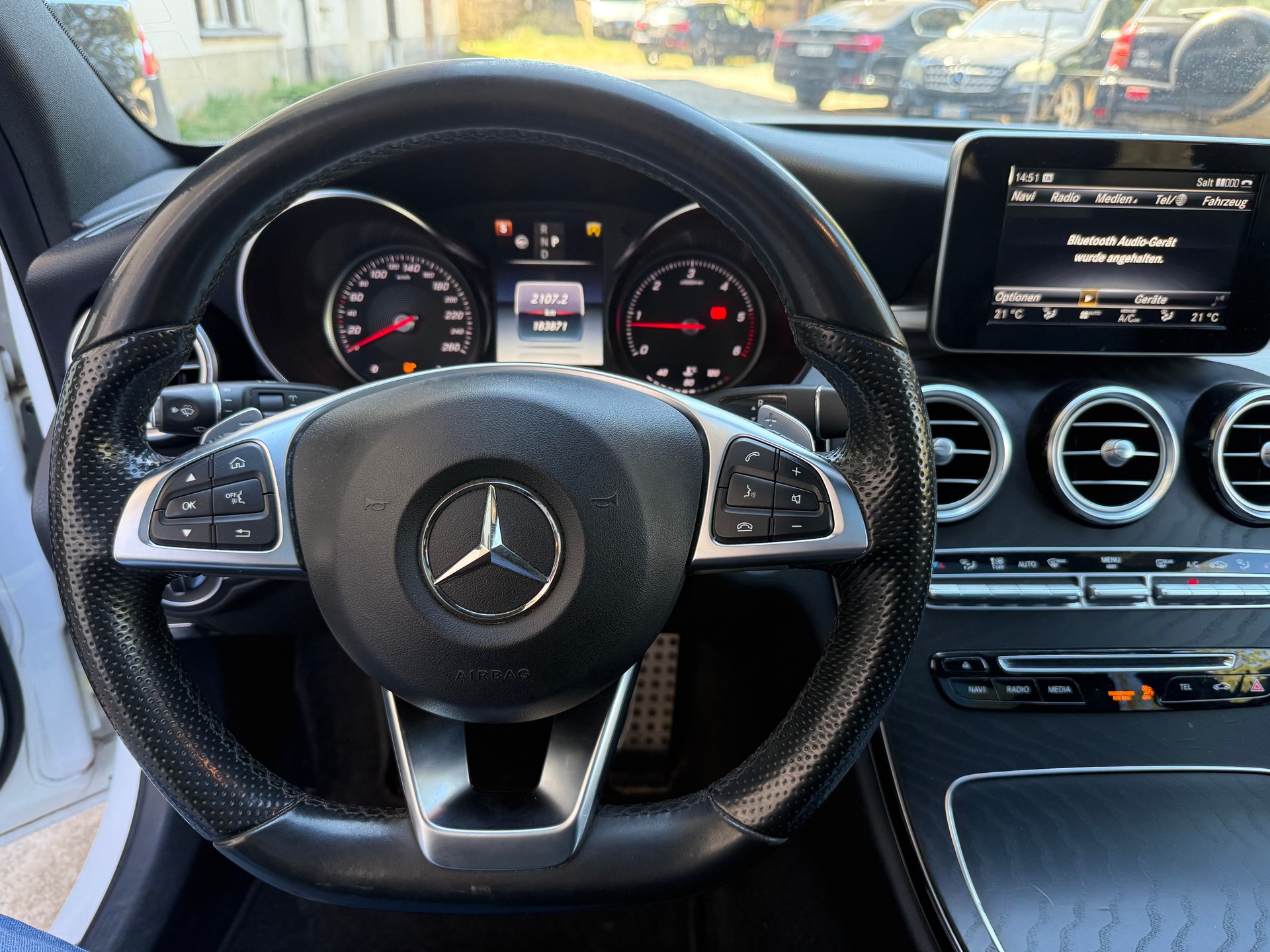 MERCEDES-BENZ C 250 d Swiss Star AMG Line 4Matic 9G-Tronic-image-10