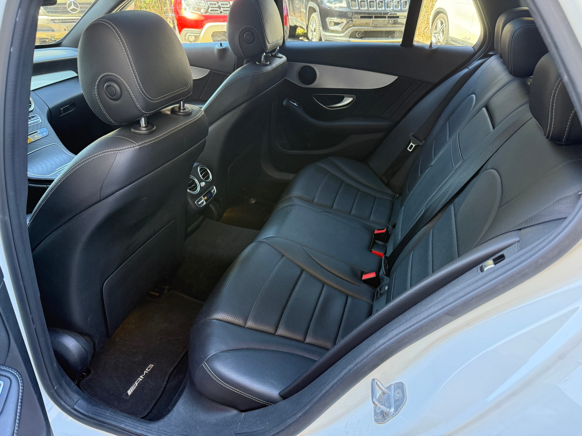 MERCEDES-BENZ C 250 d Swiss Star AMG Line 4Matic 9G-Tronic-image-13