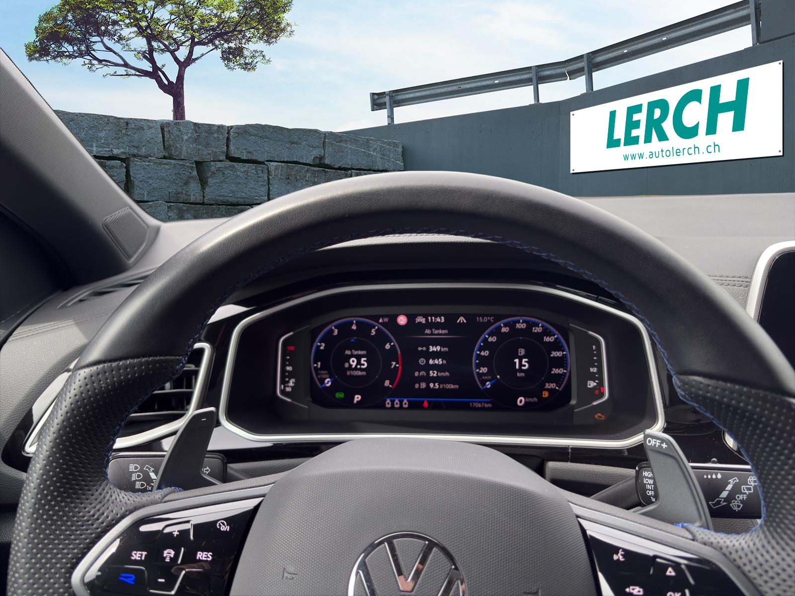 VW T-Roc 2.0 TSI R DSG 4Motion-image-11
