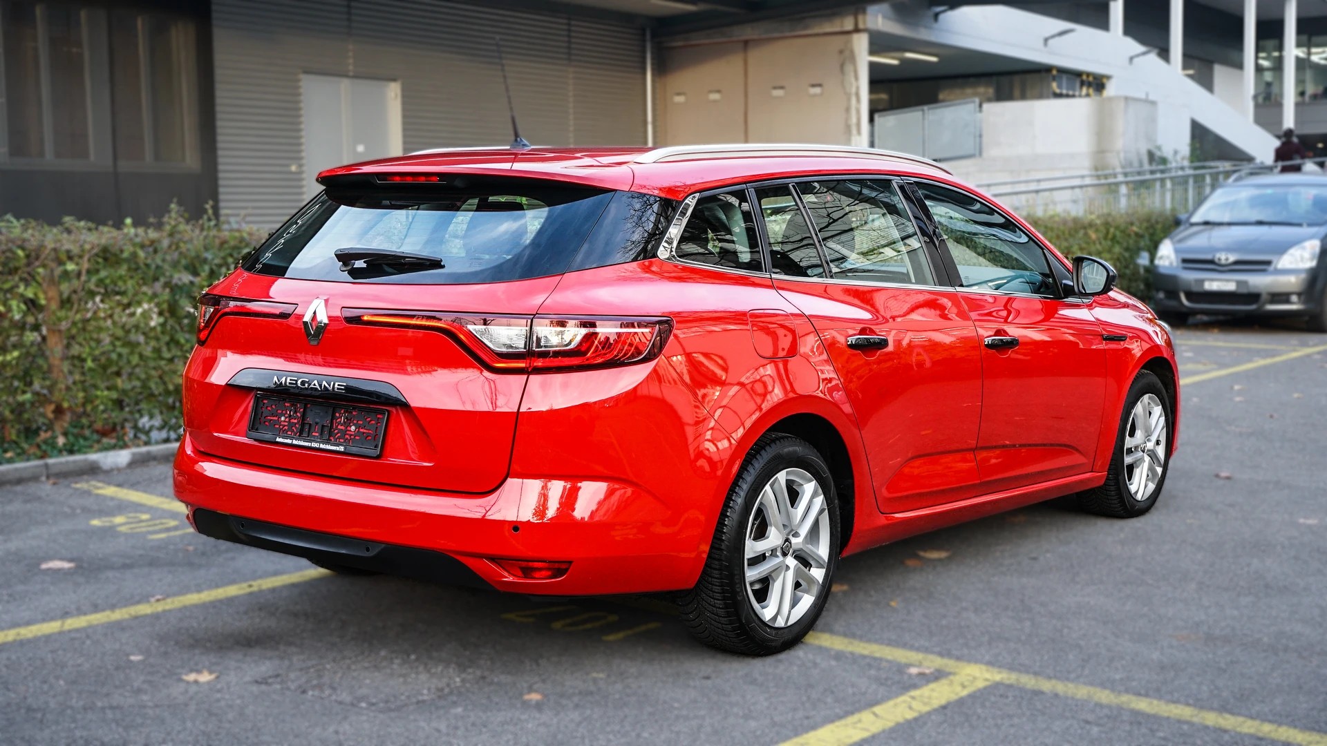 RENAULT Mégane Grandtour 1.5 dCi Business EDC-image-4