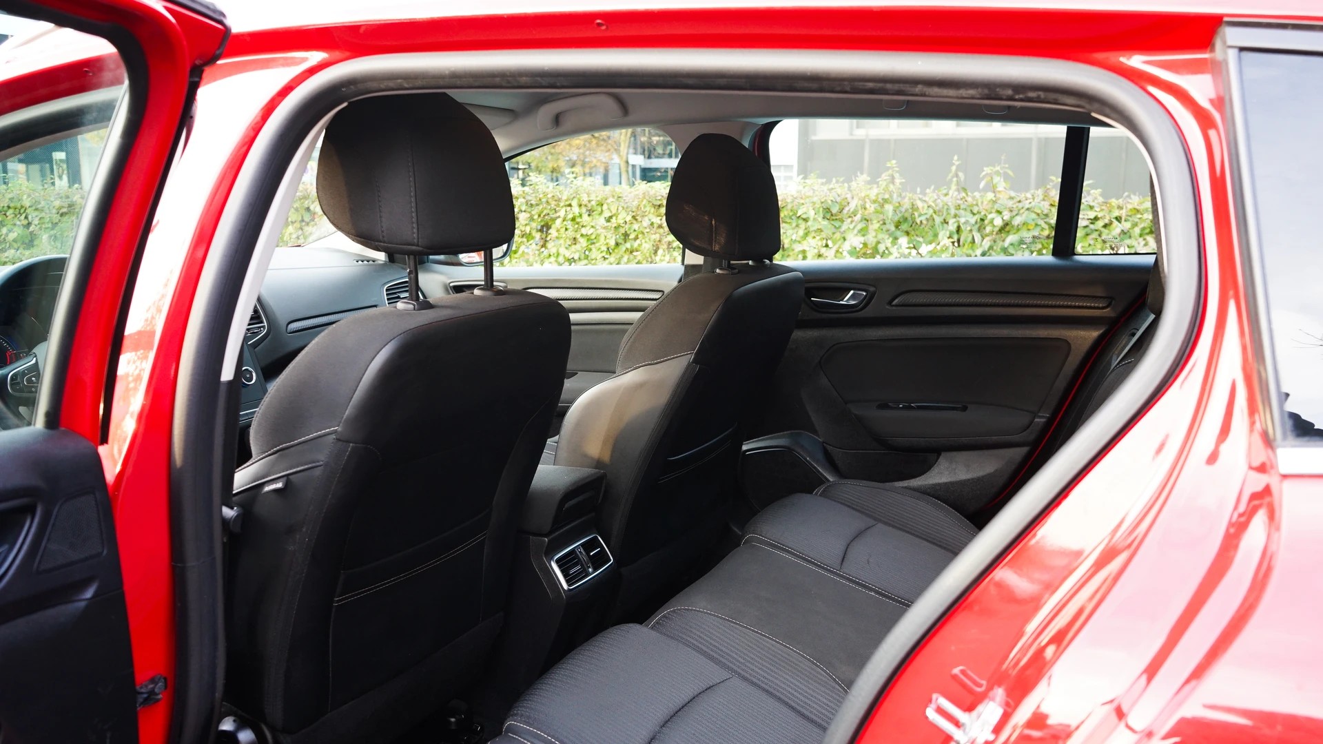 RENAULT Mégane Grandtour 1.5 dCi Business EDC-image-12