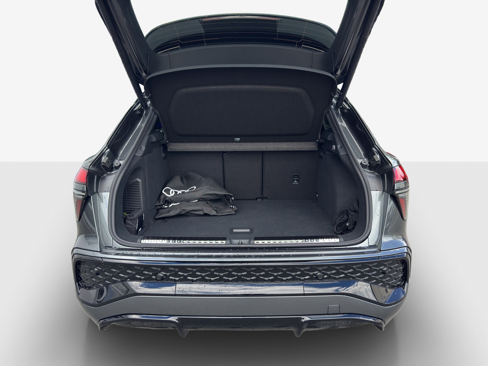 AUDI Q3 SUV e-hybrid 200 kW S tronig-image-12