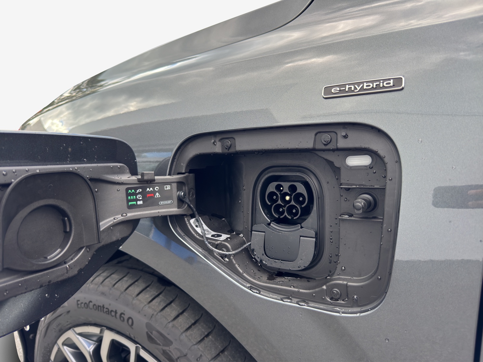 AUDI Q3 SUV e-hybrid 200 kW S tronig-image-14