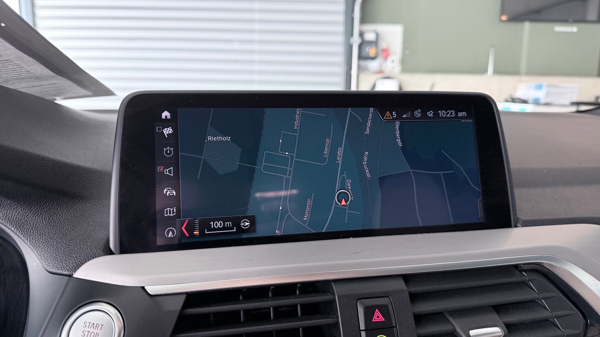 BMW X4 20d xDrive-image-23