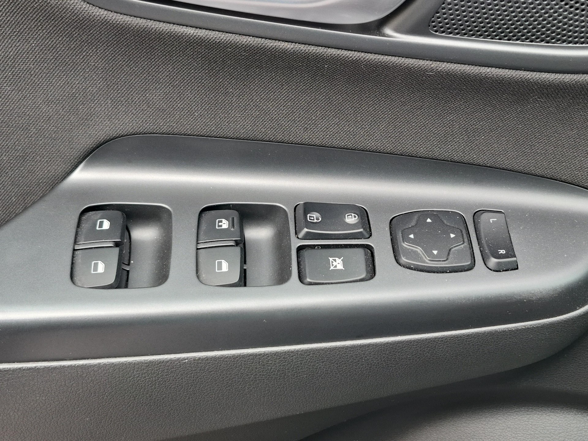HYUNDAI Kona 1.6 T-GDi Vertex 4WD / Jetzt mit attraktivem 1.99% Leasing-image-15