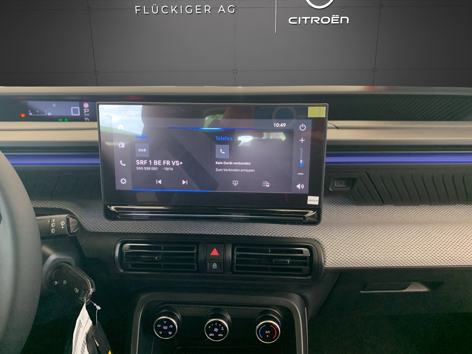 CITROEN C3 1.2 Hybrid Plus-image-14