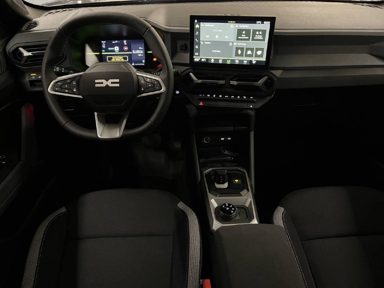 DACIA Duster 1.2 Hybrid Journey 4WD-image-7