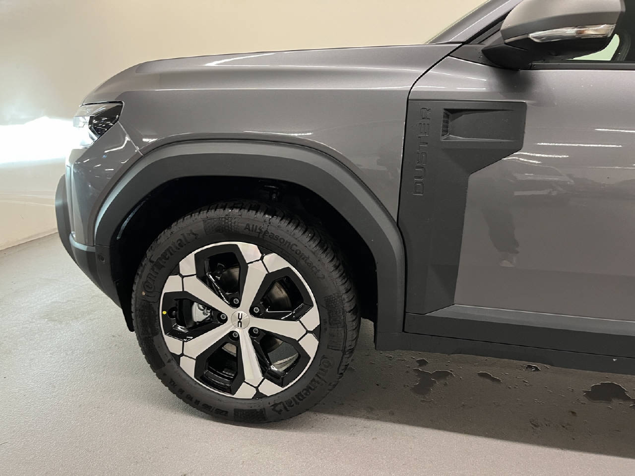 DACIA Duster 1.2 Hybrid Journey 4WD-image-15