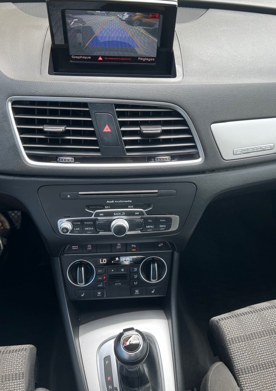 AUDI Q3 2.0 TFSI quattro S-tronic-image-10