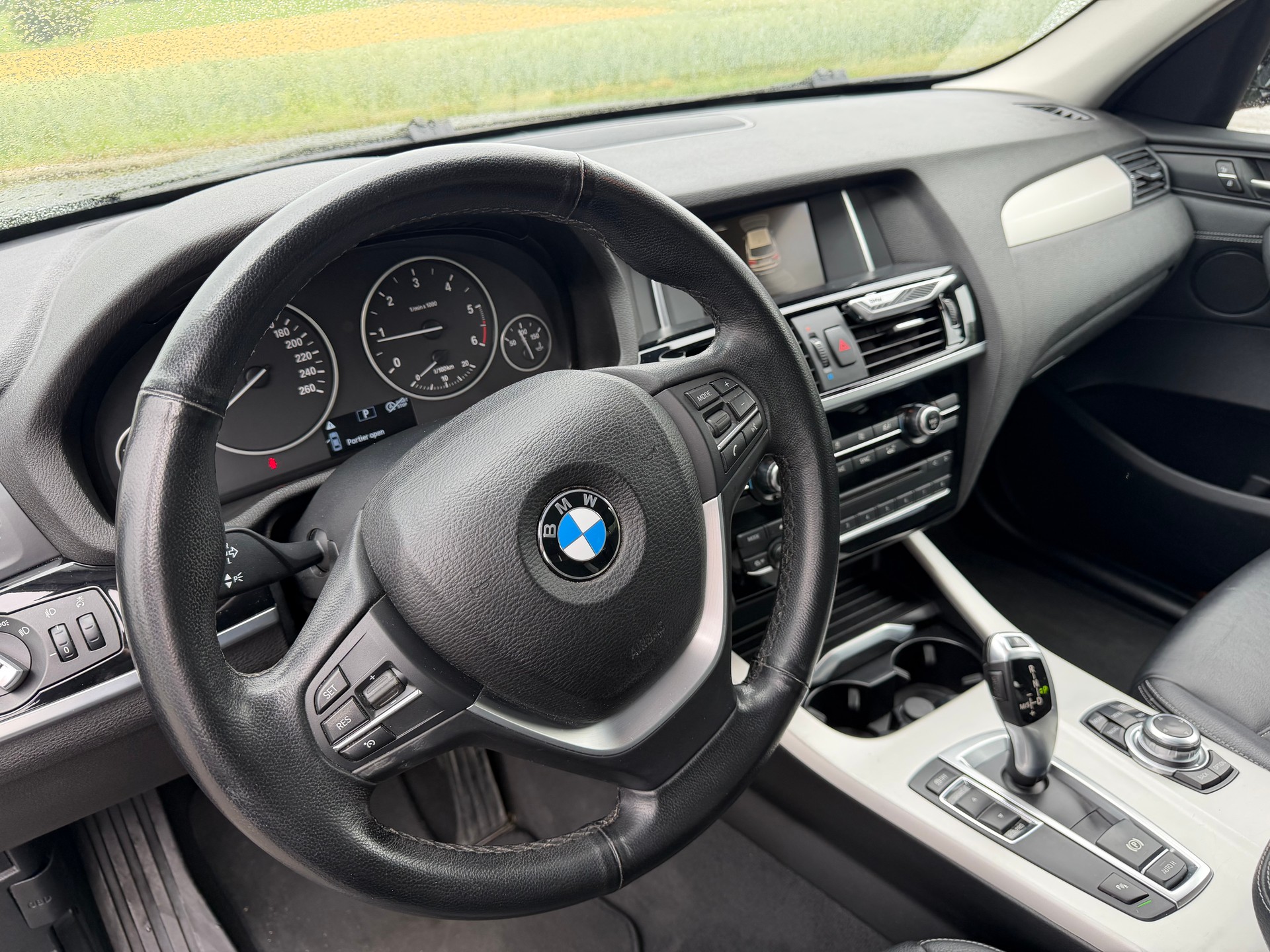 BMW X3-image-5