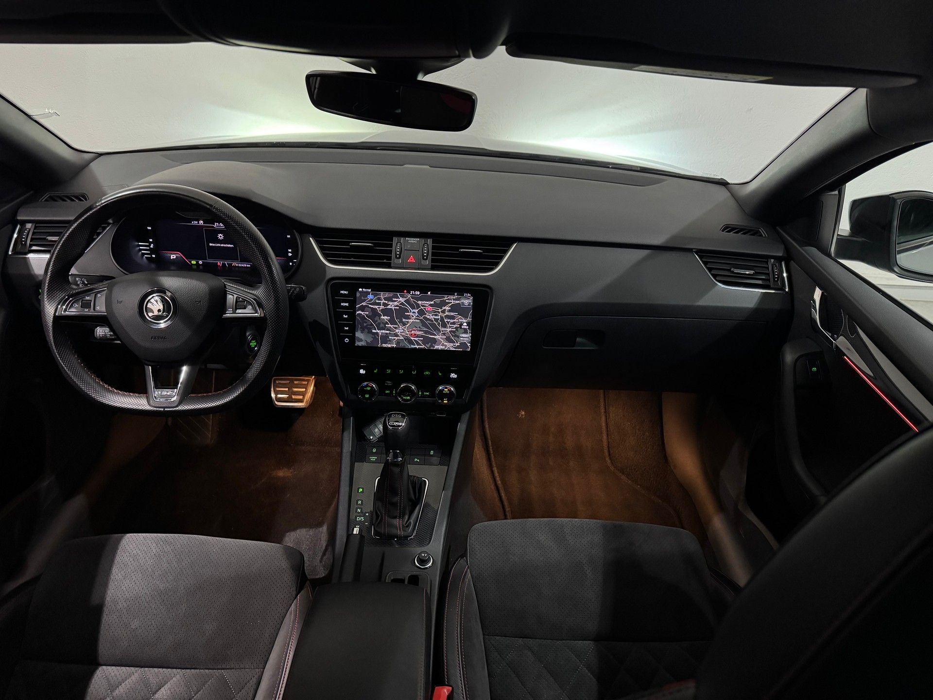 SKODA Octavia Combi 2.0 TSI RS Final Edition DSG | AHK 1600Kg |-image-12