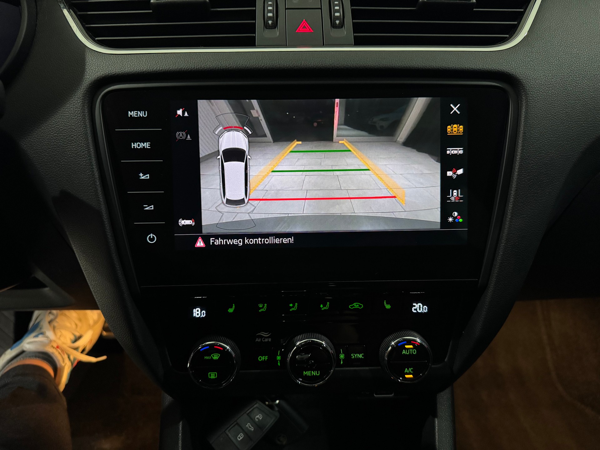 SKODA Octavia Combi 2.0 TSI RS Final Edition DSG | AHK 1600Kg |-image-18