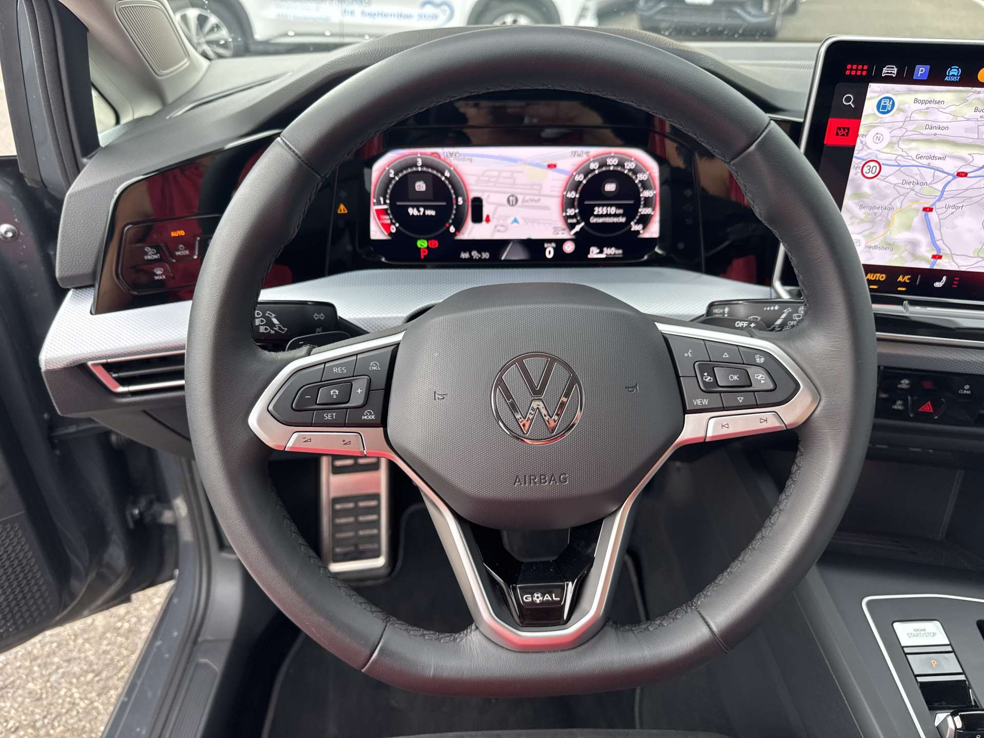 VW Golf 2.0 TDi Life GOAL DSG-Automat-image-15