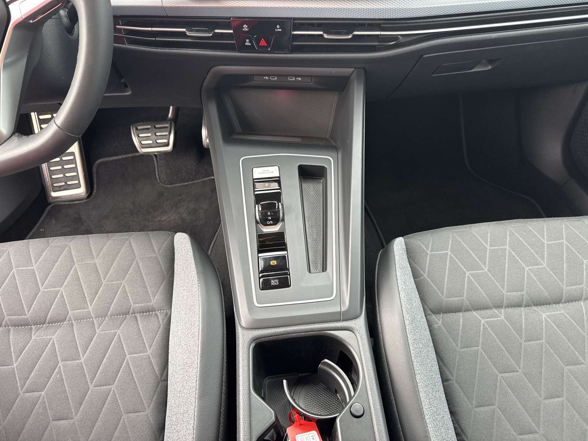 VW Golf 2.0 TDi Life GOAL DSG-Automat-image-11