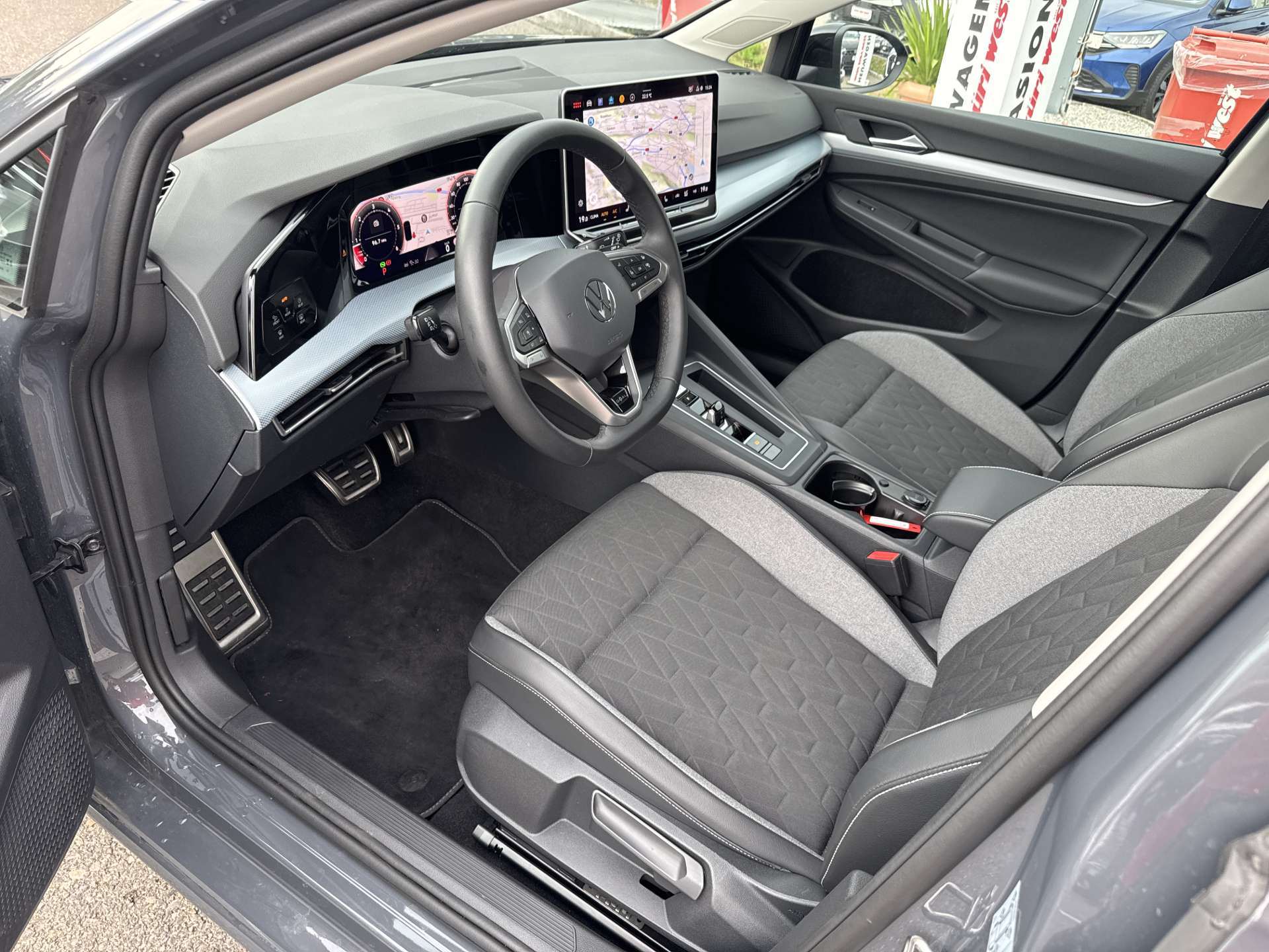VW Golf 2.0 TDi Life GOAL DSG-Automat-image-5