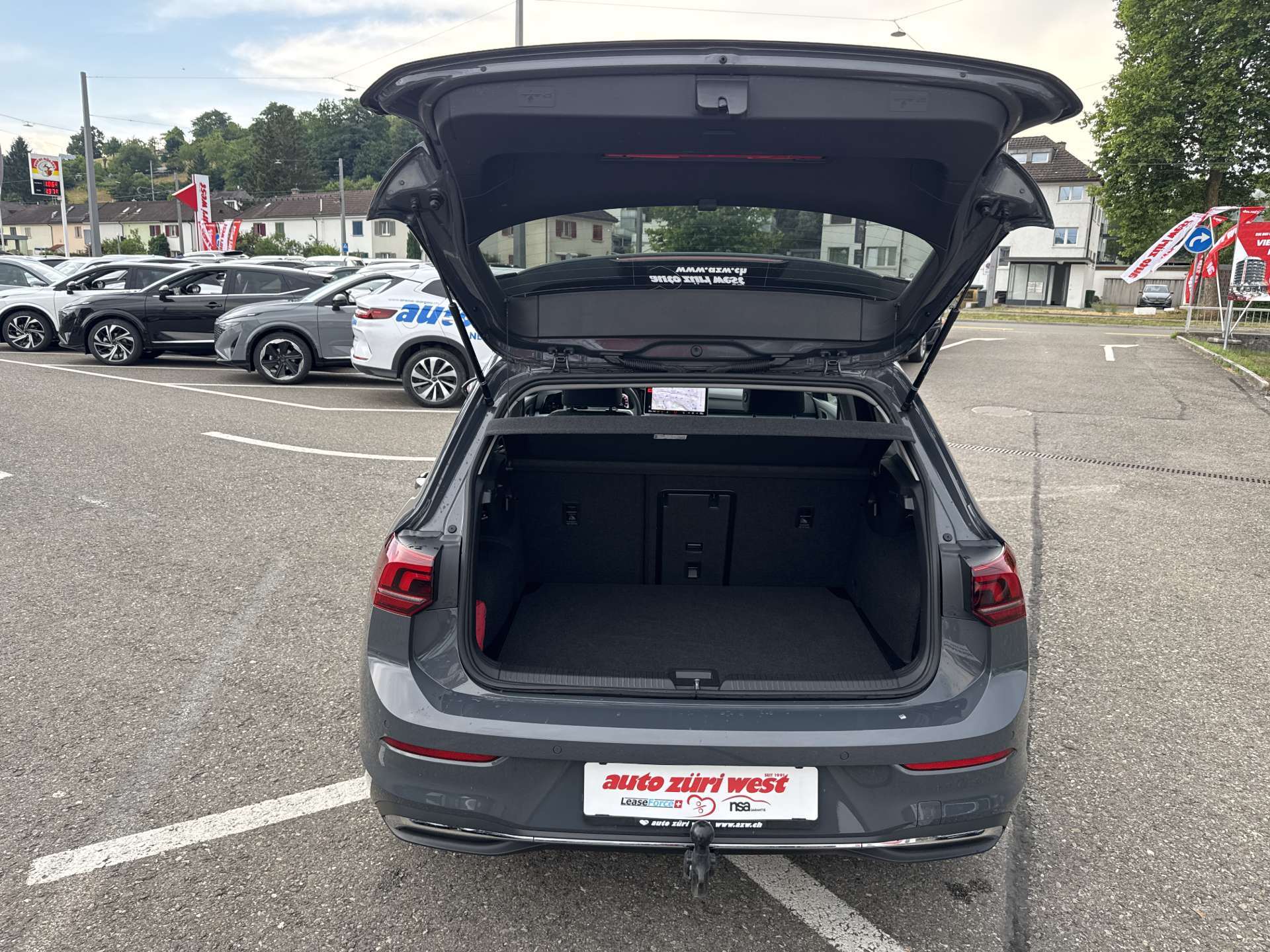 VW Golf 2.0 TDi Life GOAL DSG-Automat-image-7
