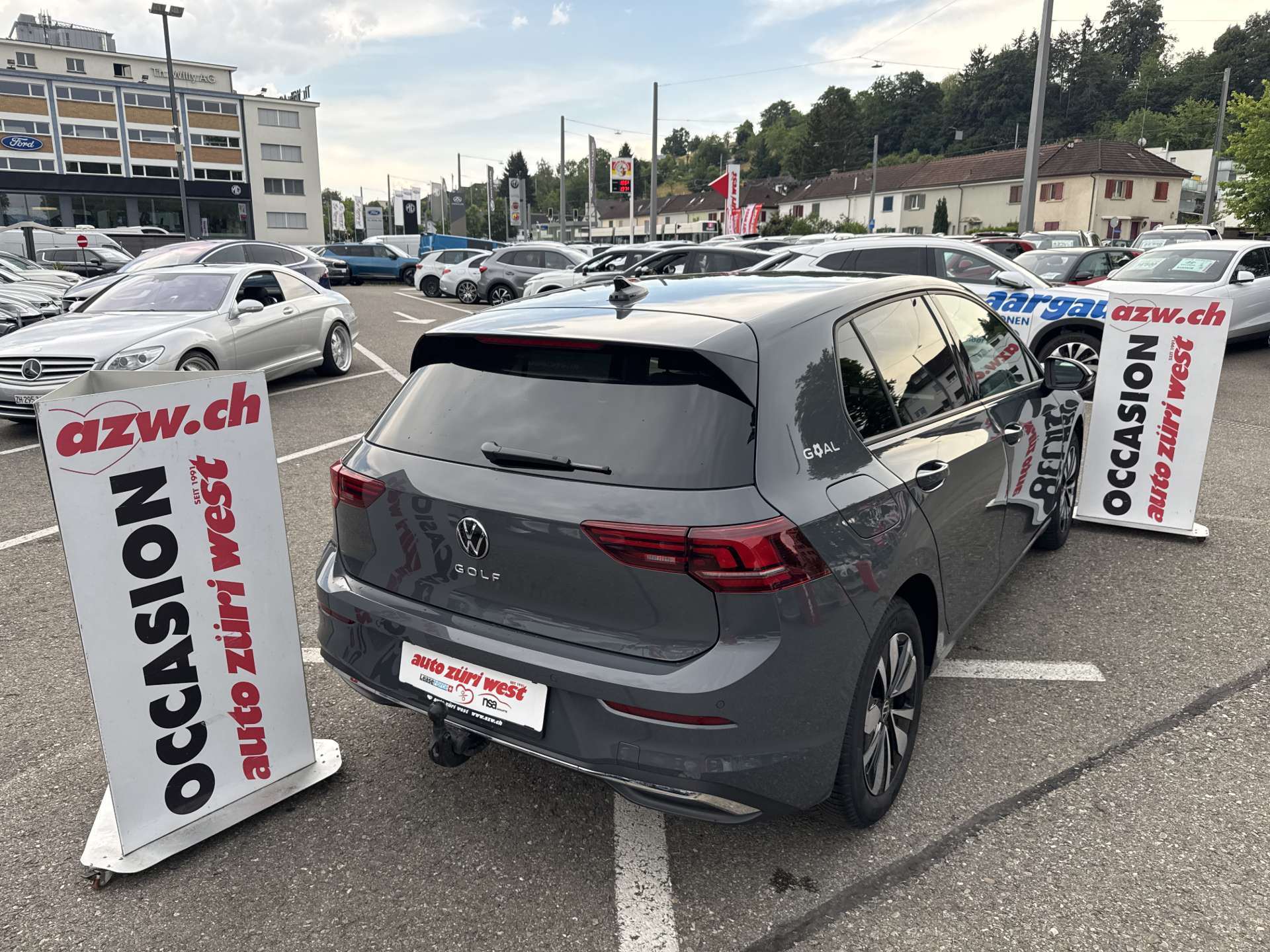 VW Golf 2.0 TDi Life GOAL DSG-Automat-image-2