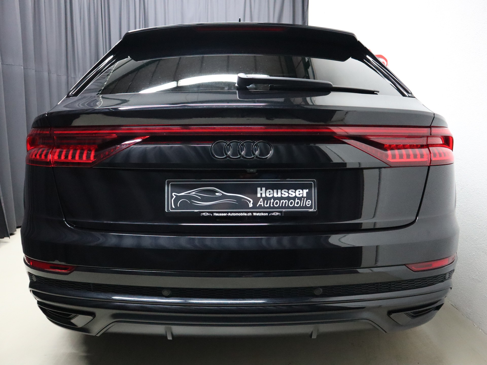 AUDI Q8 50 TDI quattro tiptronic - Black Edition - Panorama - Luftfederung - 360° Kamera - Standheizung - 286 PS-image-5