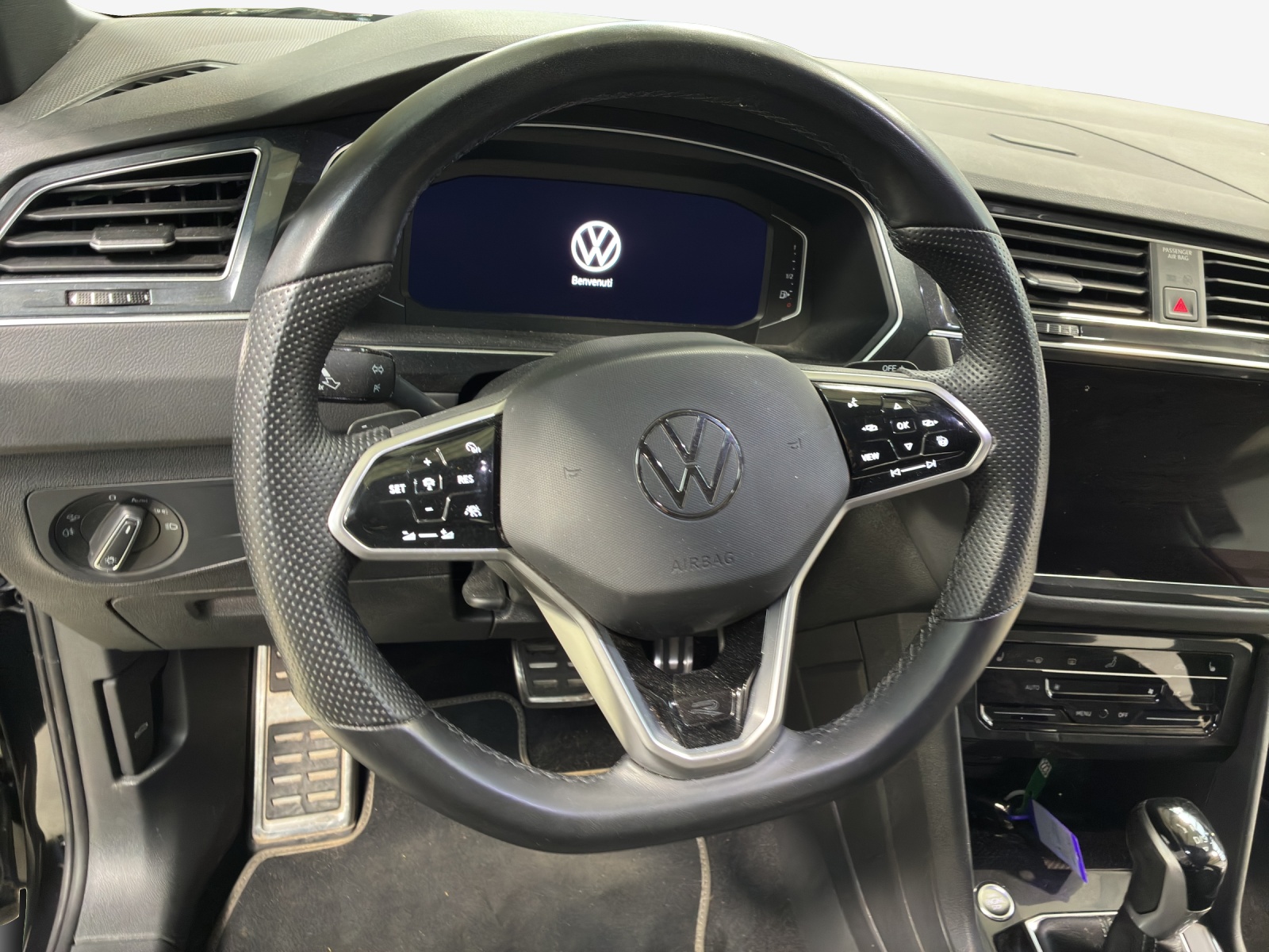VW Tiguan 2.0TSI R-Line 4Motion DSG-image-9
