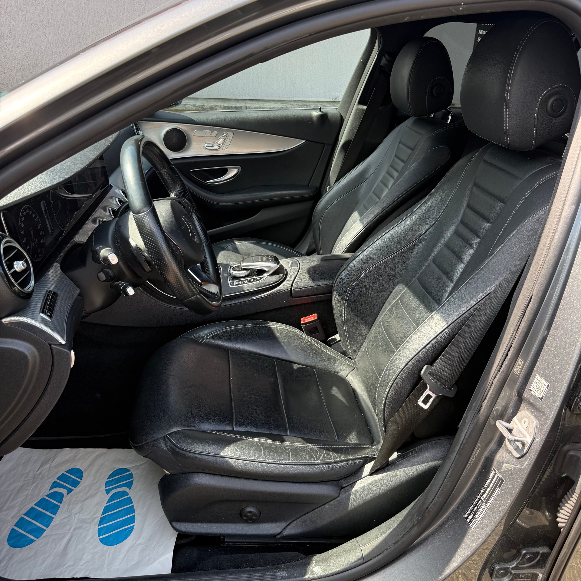 MERCEDES-BENZ E 200 Avantgarde 4 Matic 9G-Tronic *LEDER-SITZE*-image-9