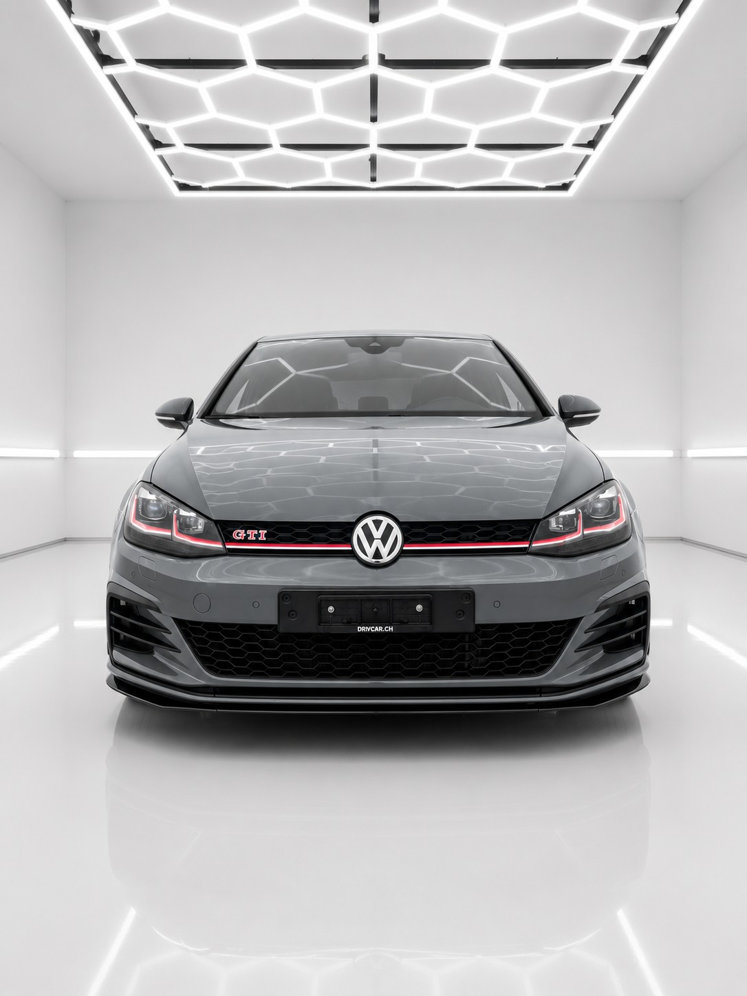 VW Golf 2.0 TSI GTI TCR DSG-image-1