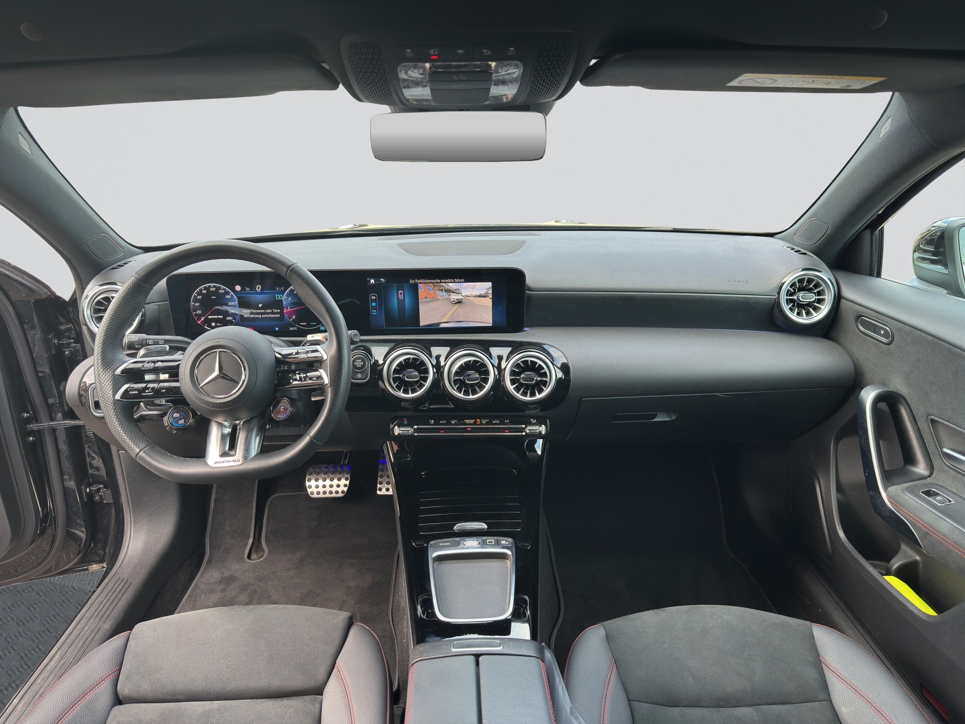 MERCEDES-BENZ A35 AMG 4Matic 8G-DCT-image-13