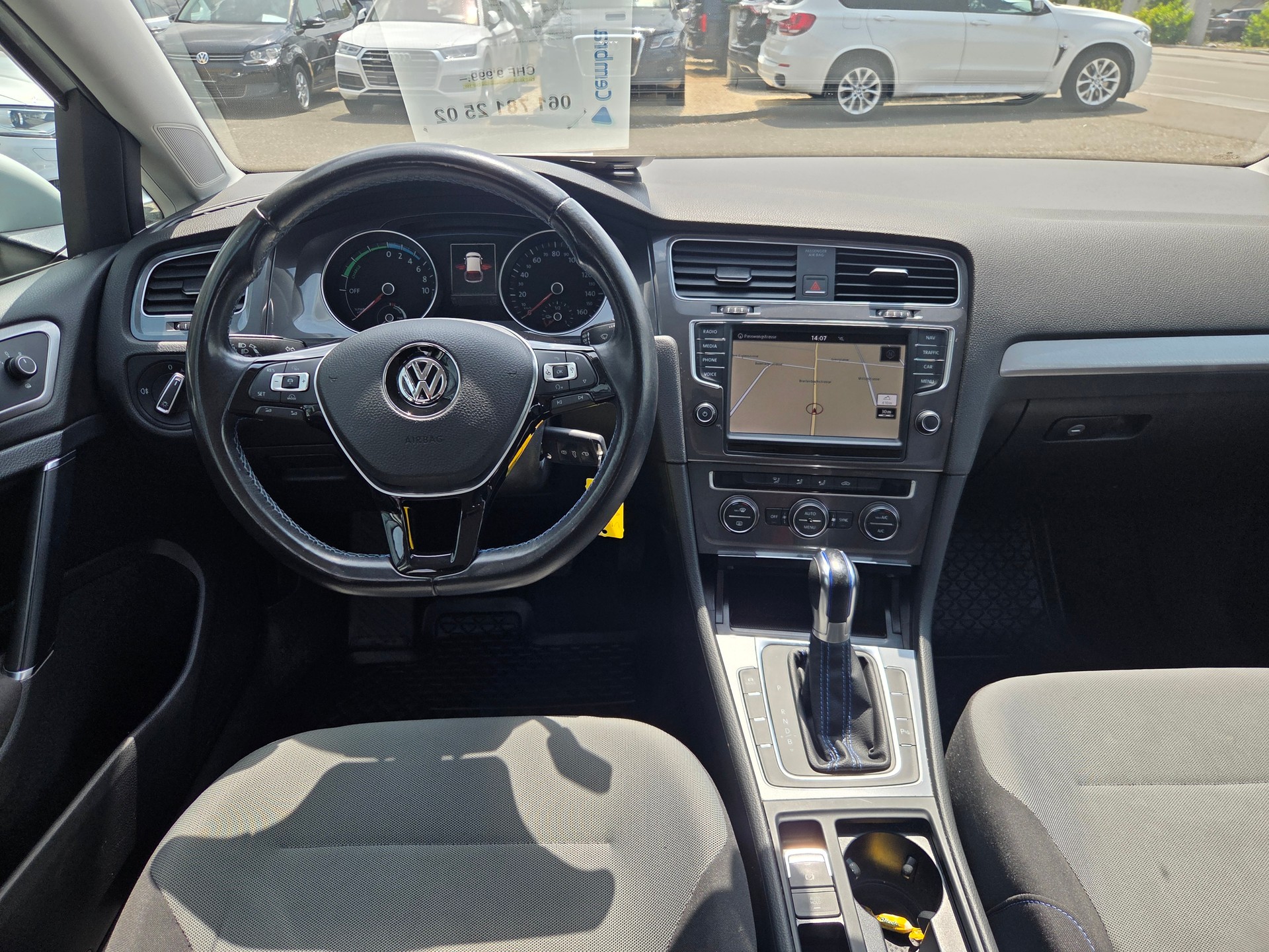 VW e-Golf-image-14