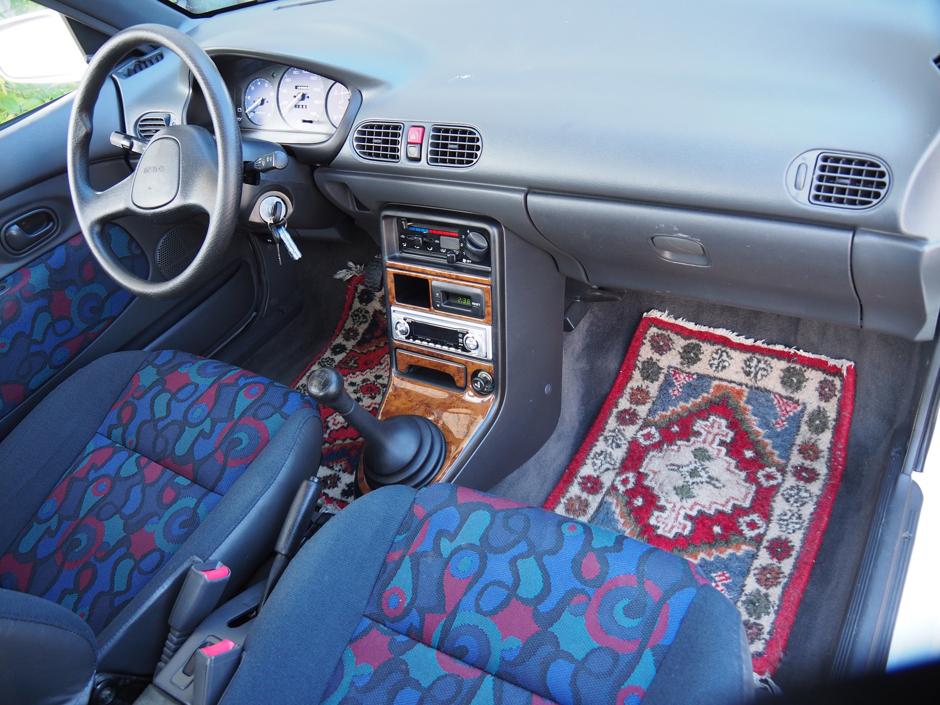 MAZDA 121 1.3i-16 LX Cabrio Top-image-13