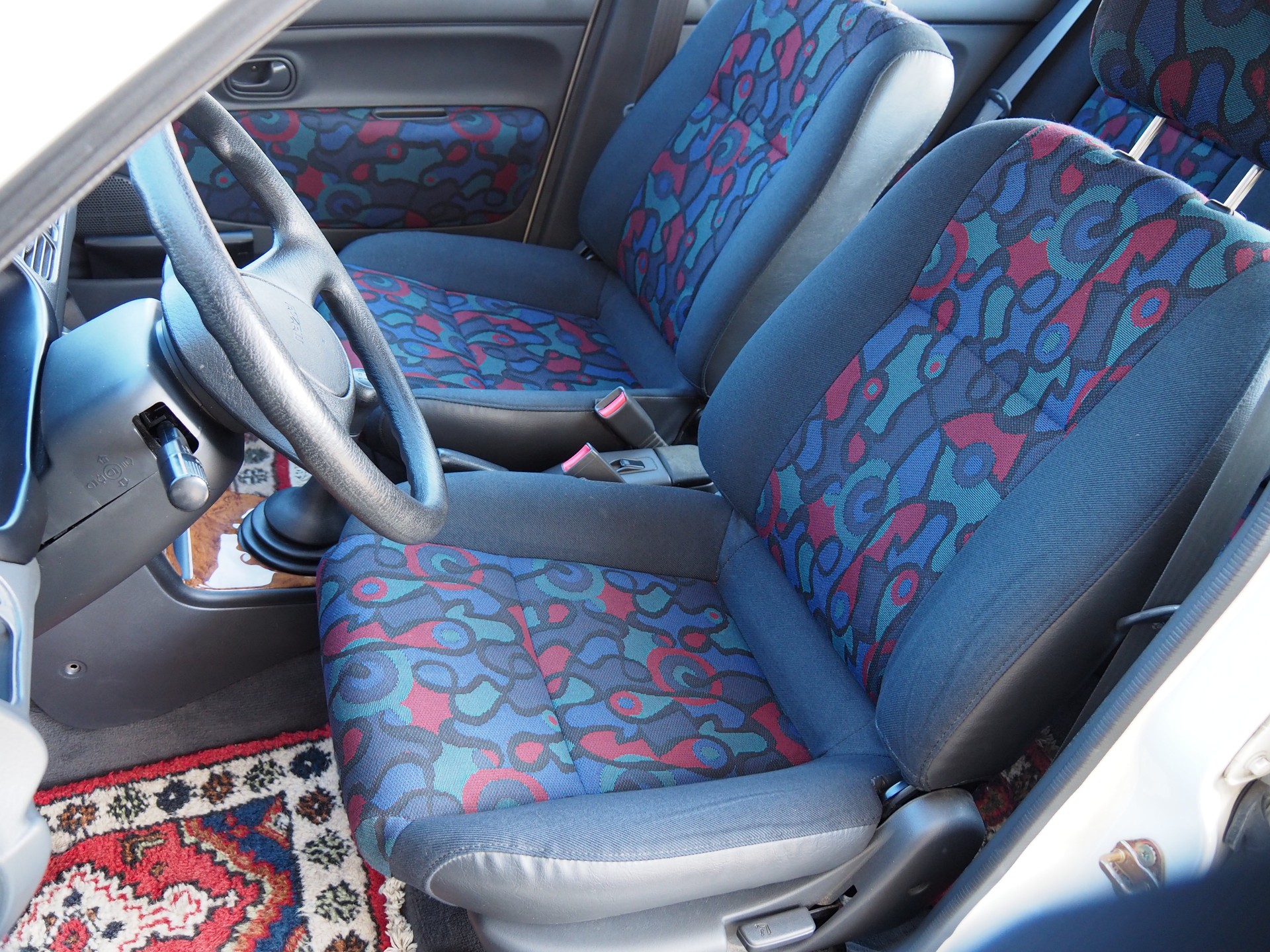 MAZDA 121 1.3i-16 LX Cabrio Top-image-12