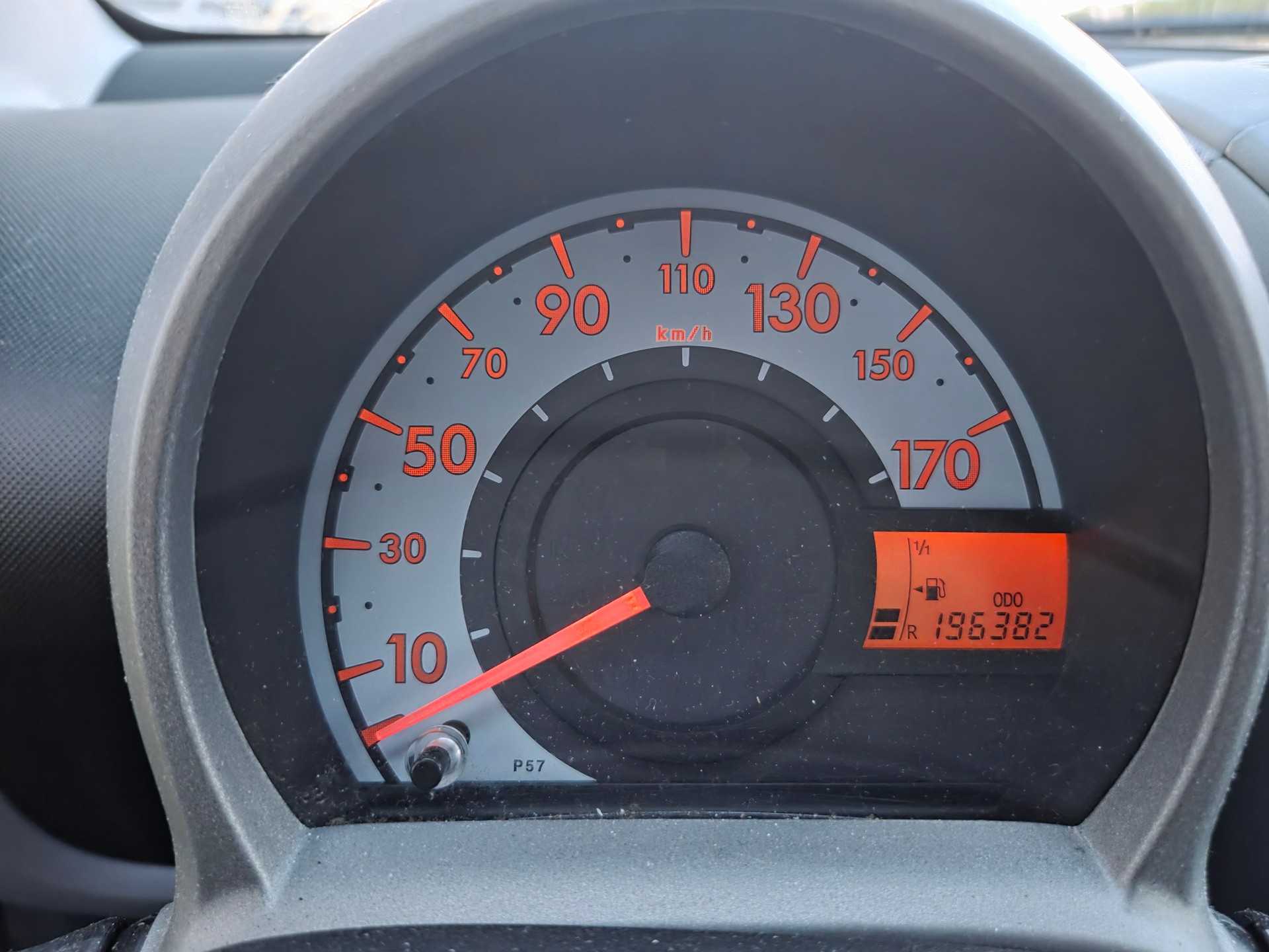 PEUGEOT 107 1.0 Trendy-image-7