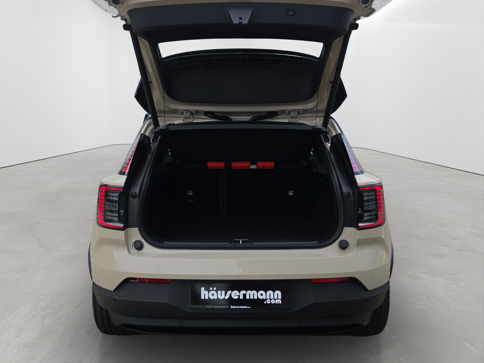 VOLVO EX30 E60 Twin Ultra Performance AWD-image-5