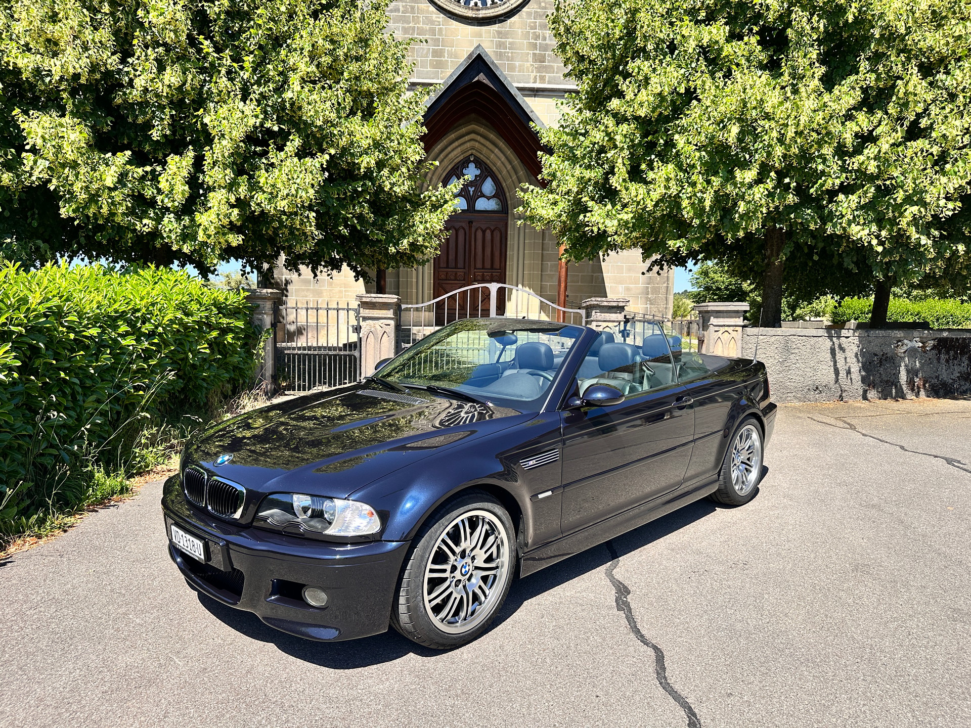 BMW M3 Cabriolet-image-0