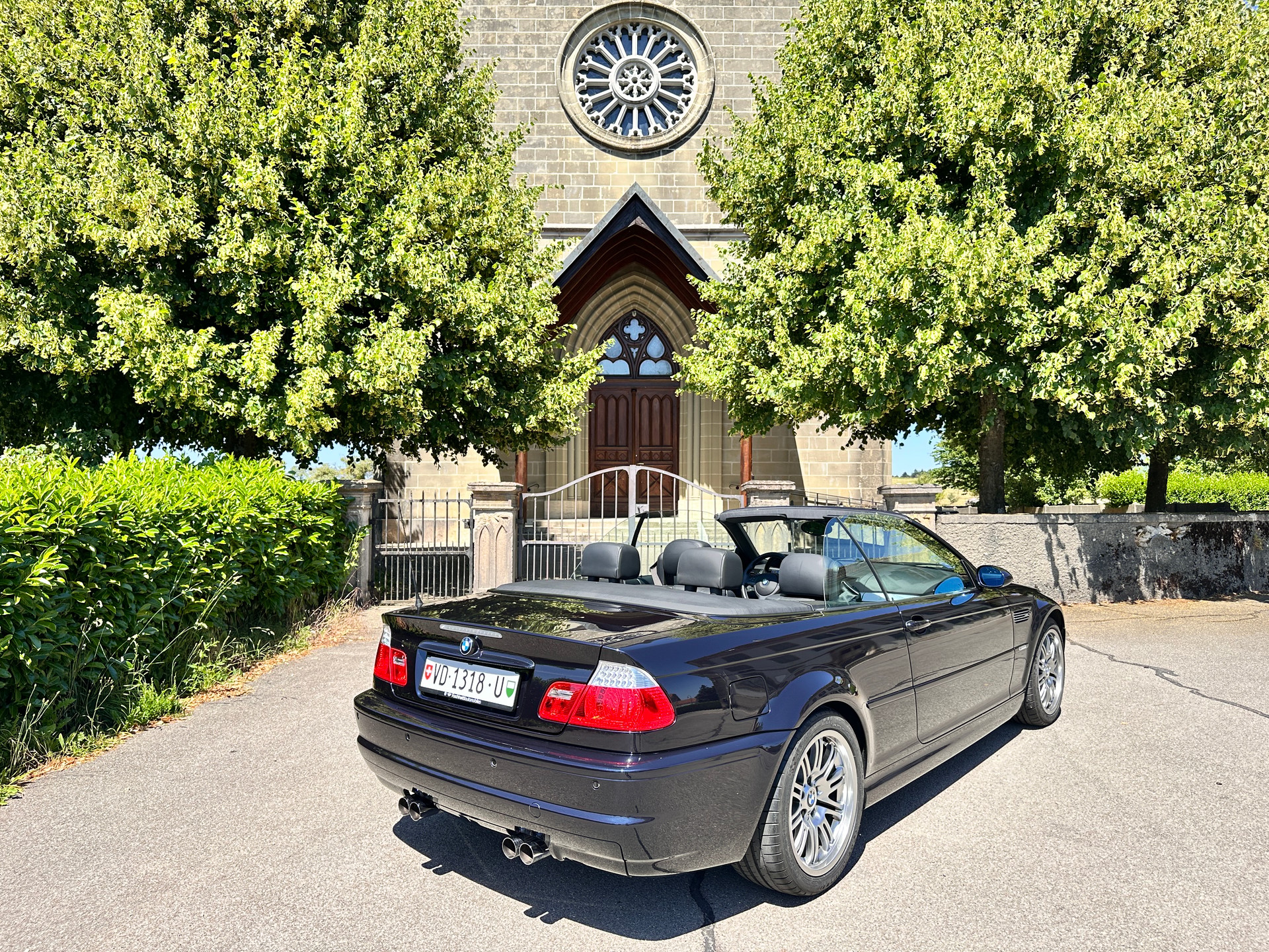 BMW M3 Cabriolet-image-4