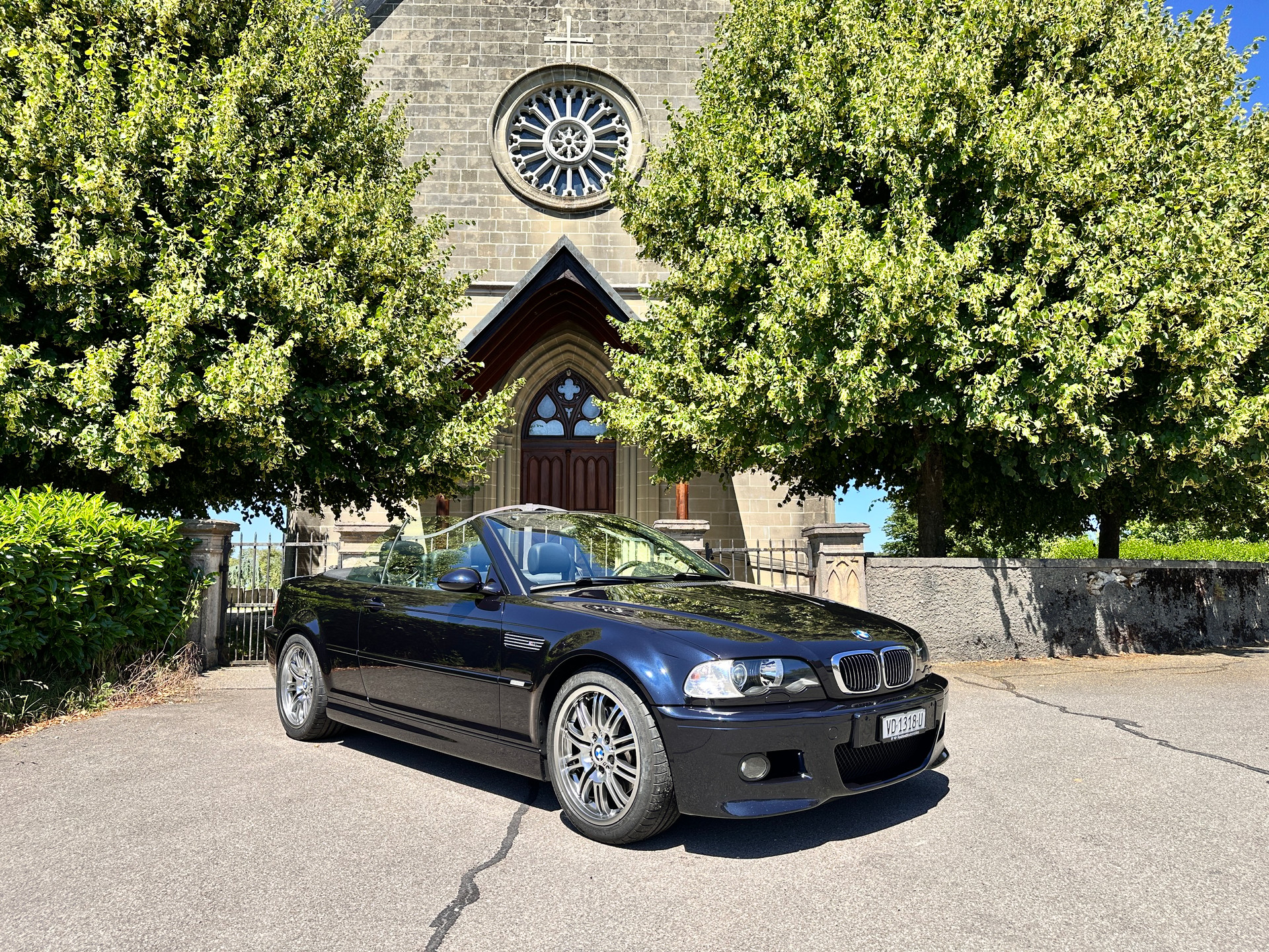 BMW M3 Cabriolet-image-2