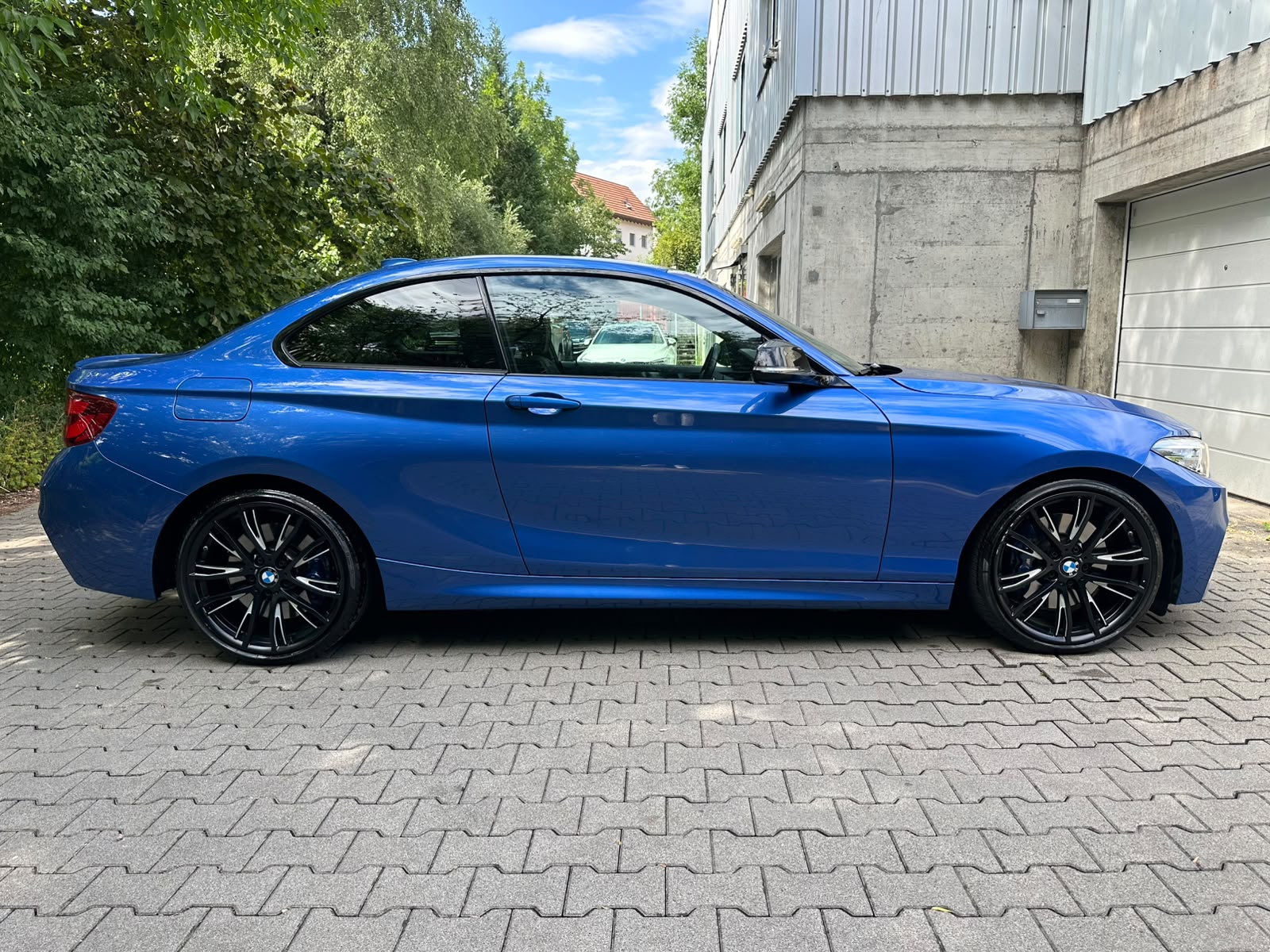BMW M240i xDrive Steptronic-image-5
