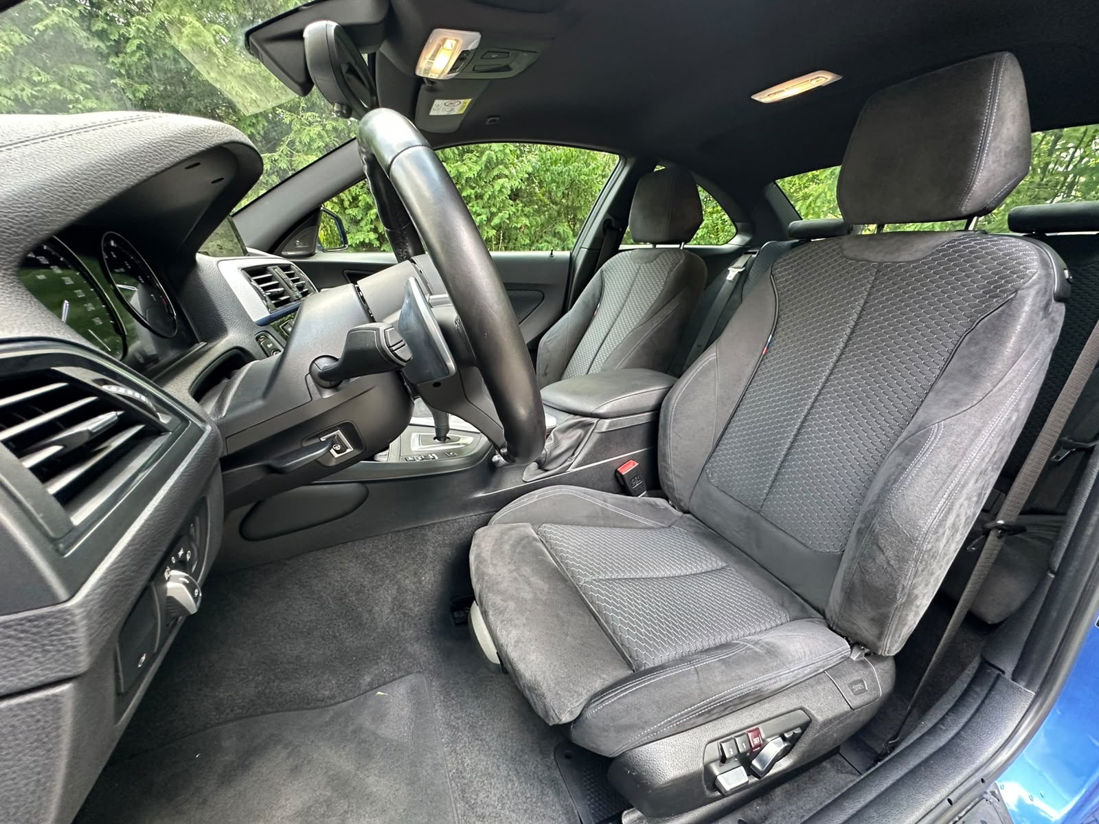 BMW M240i xDrive Steptronic-image-11