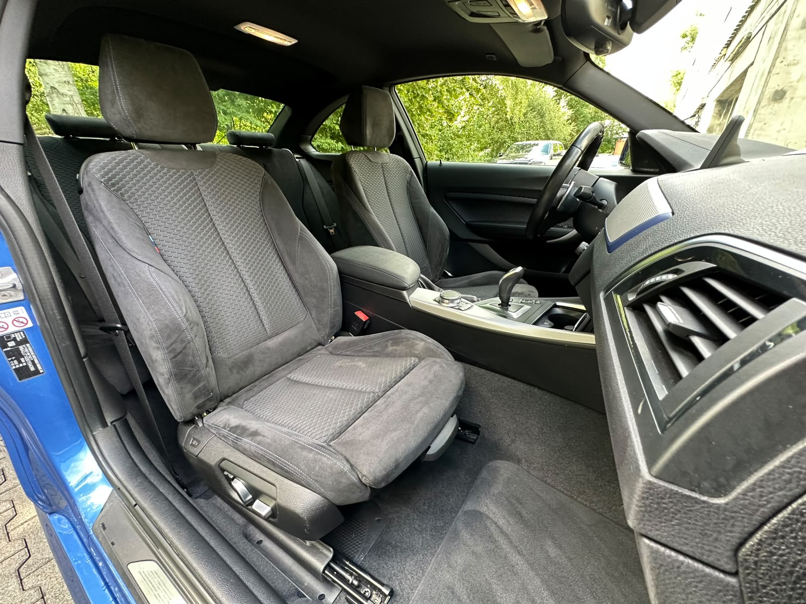 BMW M240i xDrive Steptronic-image-16