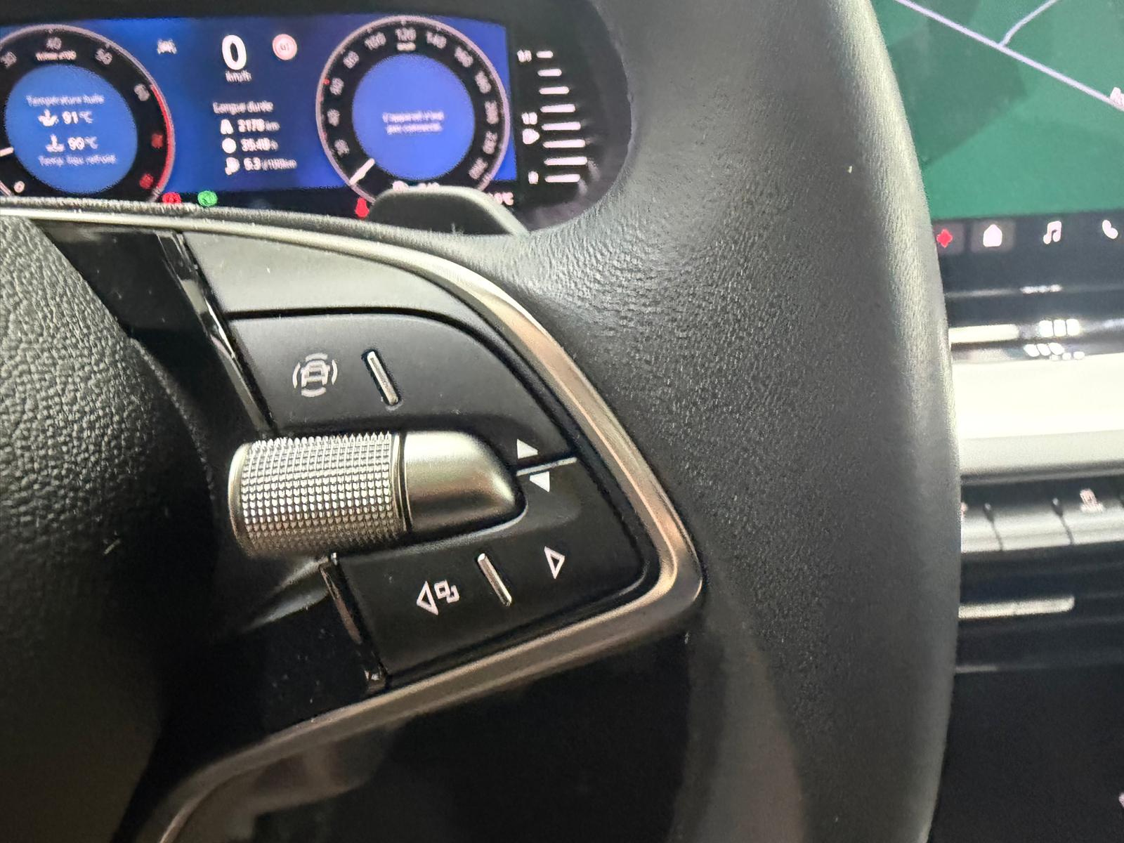 SKODA Octavia Combi 1.5 TSI mHEV DSG Selection-image-18
