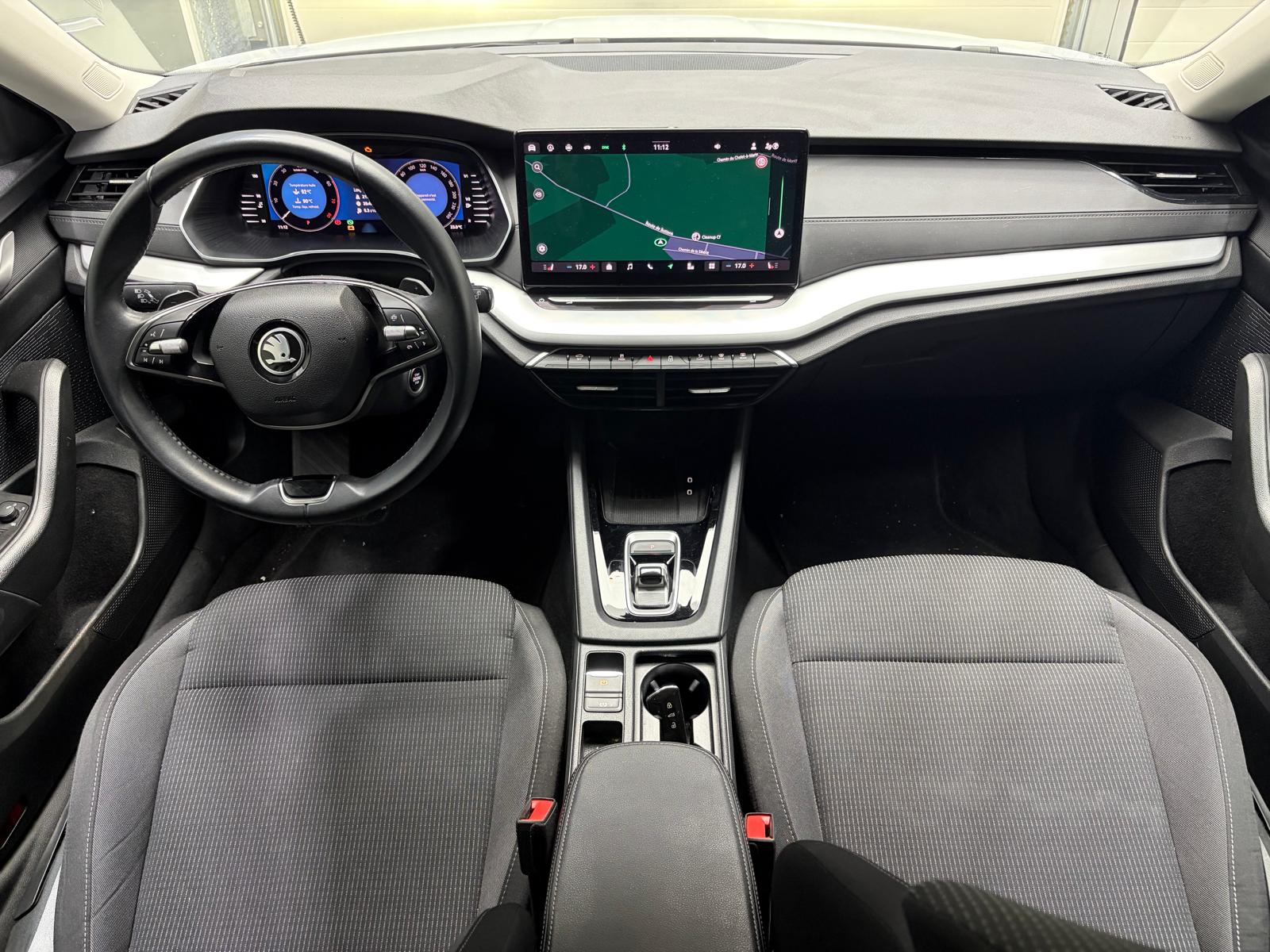 SKODA Octavia Combi 1.5 TSI mHEV DSG Selection-image-13