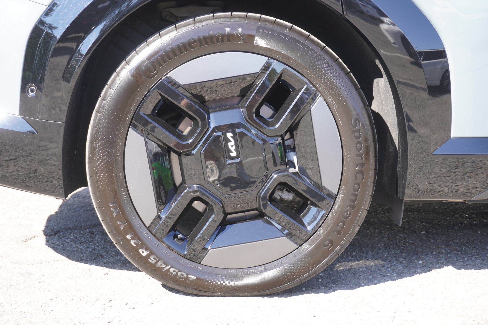 KIA EV9 99,8 kWh GT-Line 4x4-image-8