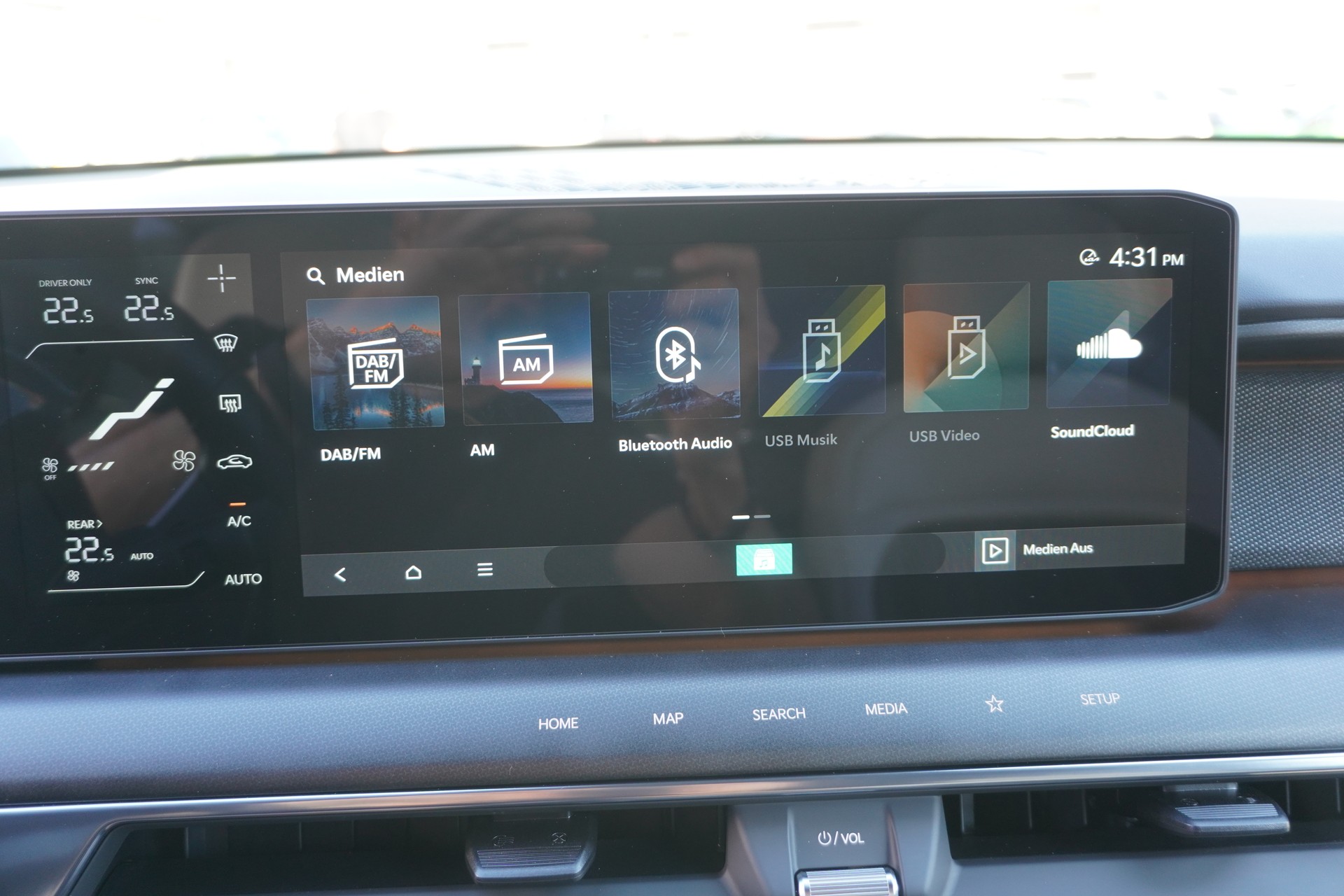 KIA EV9 99,8 kWh GT-Line 4x4-image-34