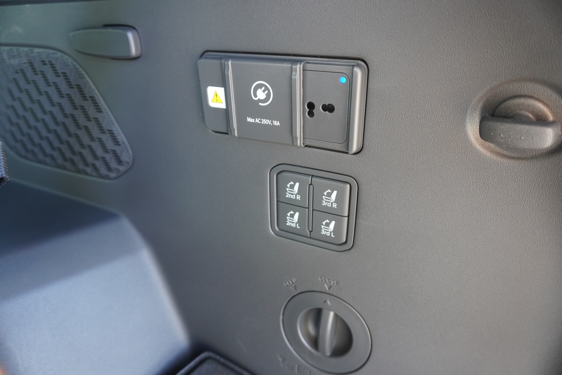 KIA EV9 99,8 kWh GT-Line 4x4-image-11