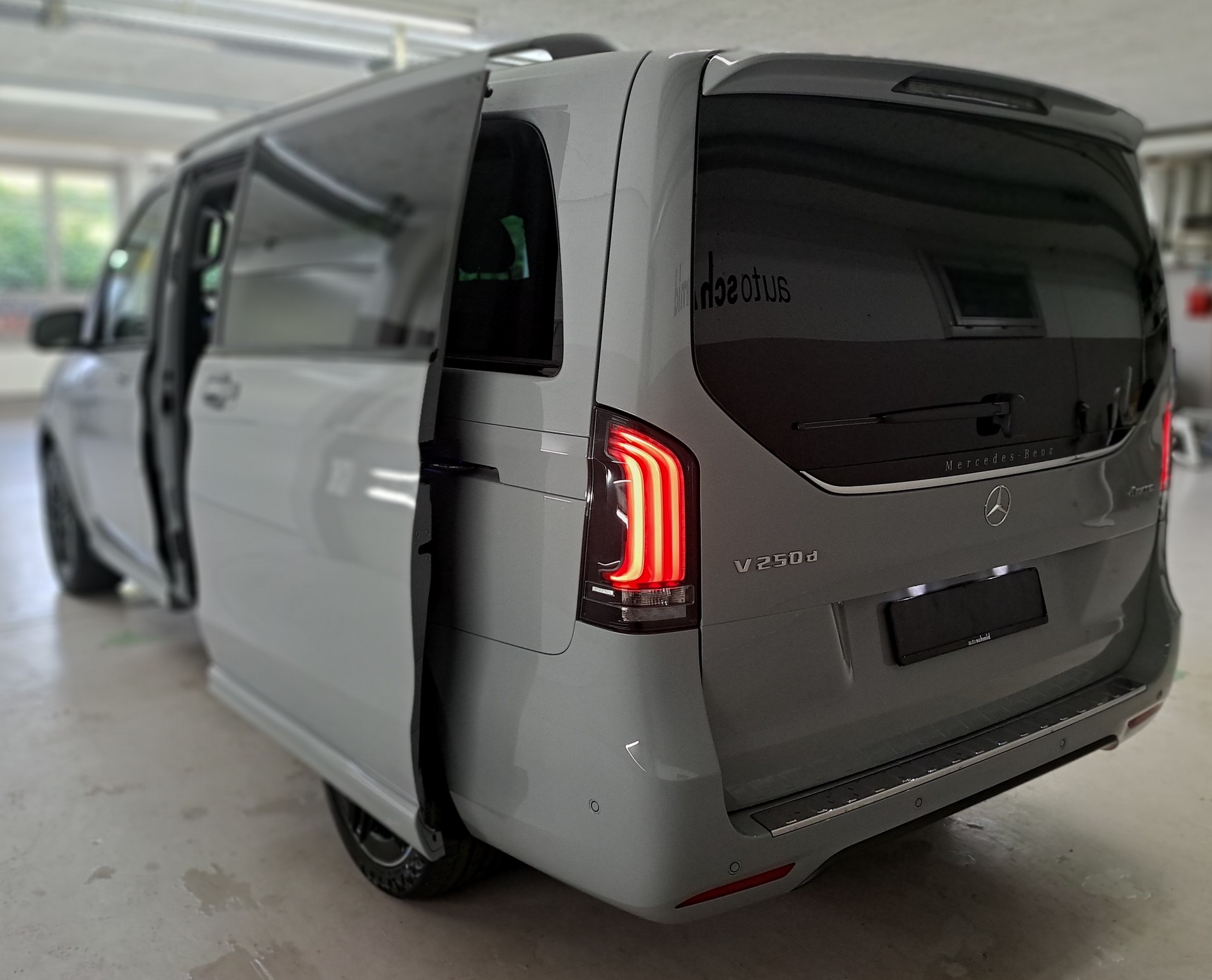 MERCEDES-BENZ V 250 d 4MATIC AVANTGARDE 3200mm L-image-6