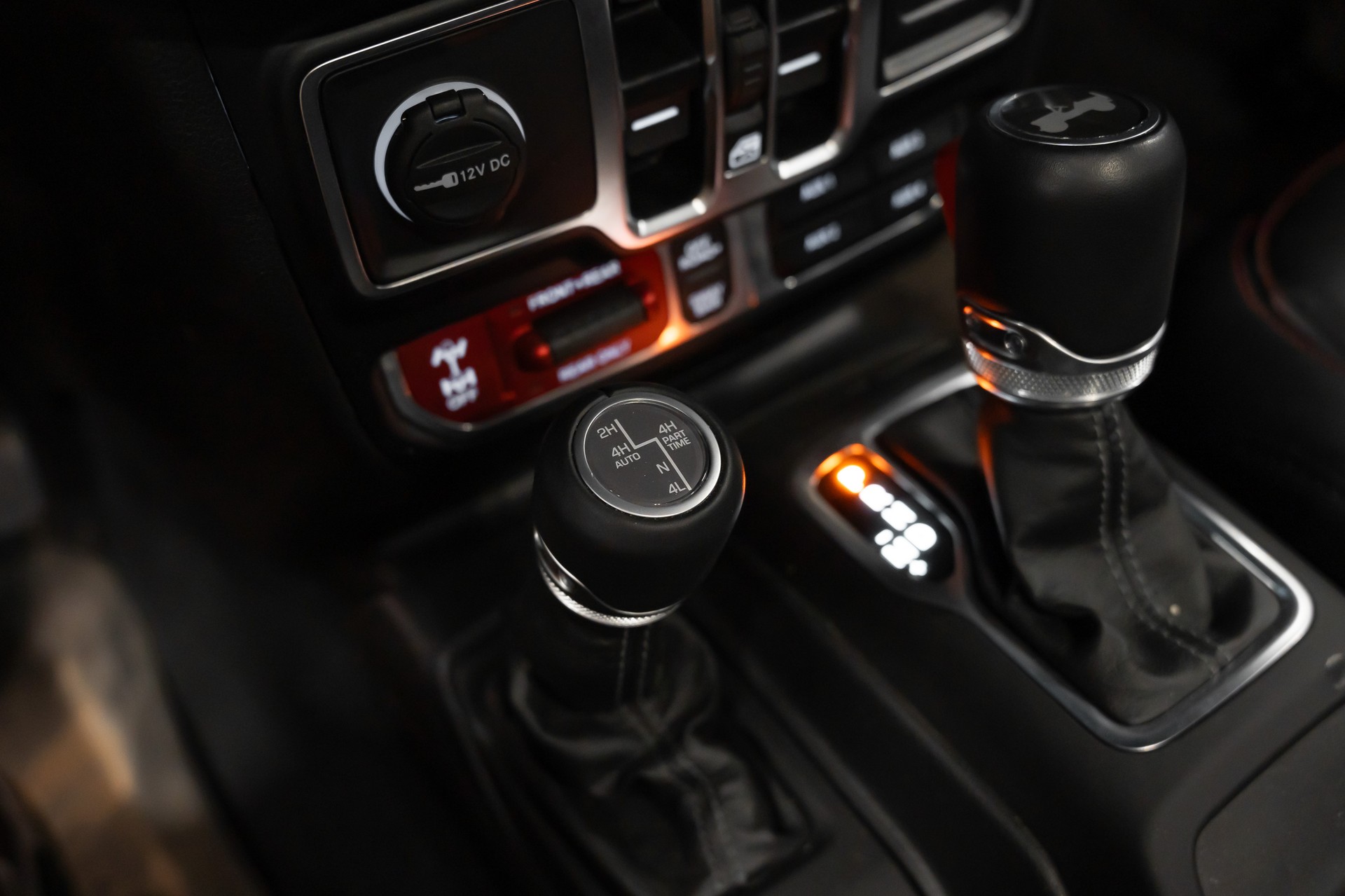 JEEP Jeep Wrangler Rubicon 3.6L / Trittbretter / Apple Carplay / Schiebedach / Lenkrad & Sitzheizung uvm..-image-13