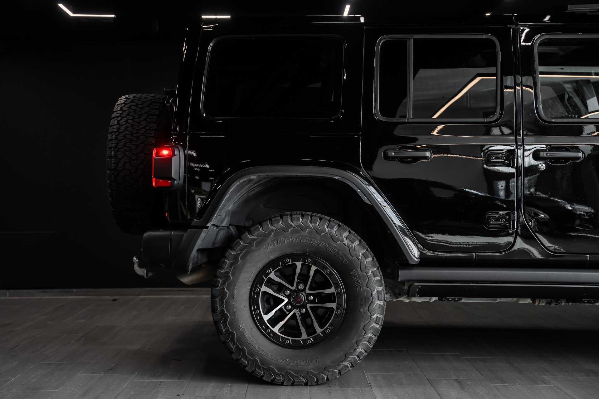 JEEP Jeep Wrangler Rubicon 3.6L / Trittbretter / Apple Carplay / Schiebedach / Lenkrad & Sitzheizung uvm..-image-4