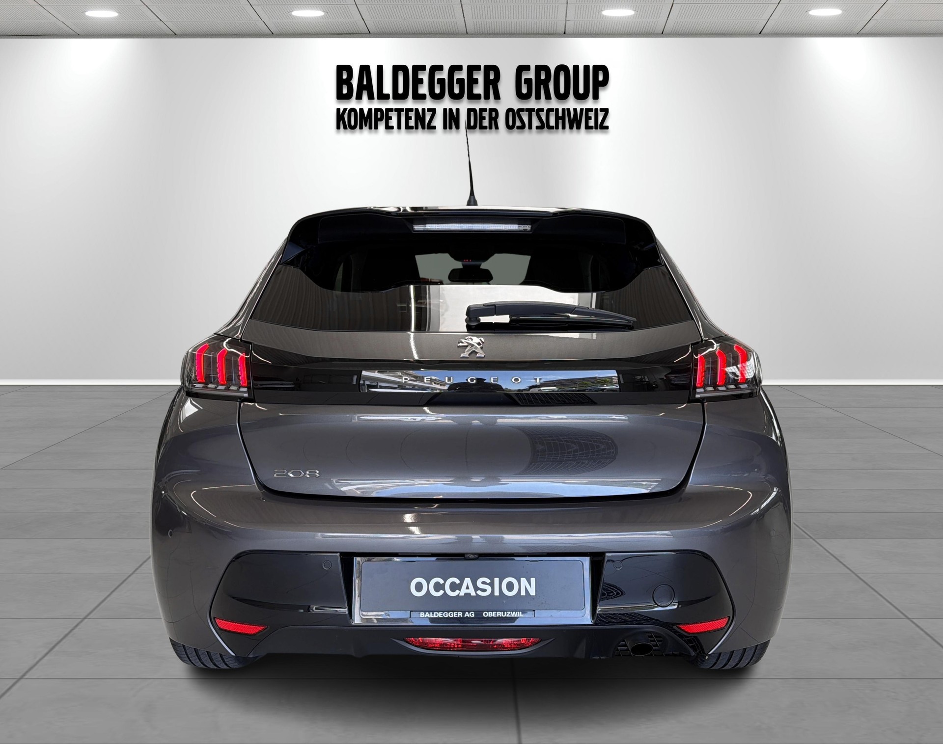 PEUGEOT 208 1.2 PureTech 100 Allure-image-4
